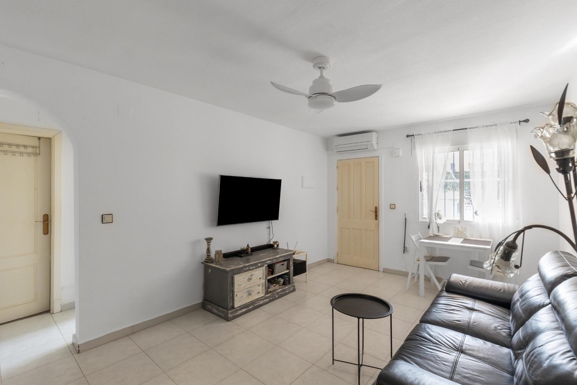 Resale - Bungalow Planta Baja - Torrevieja - Carrefour