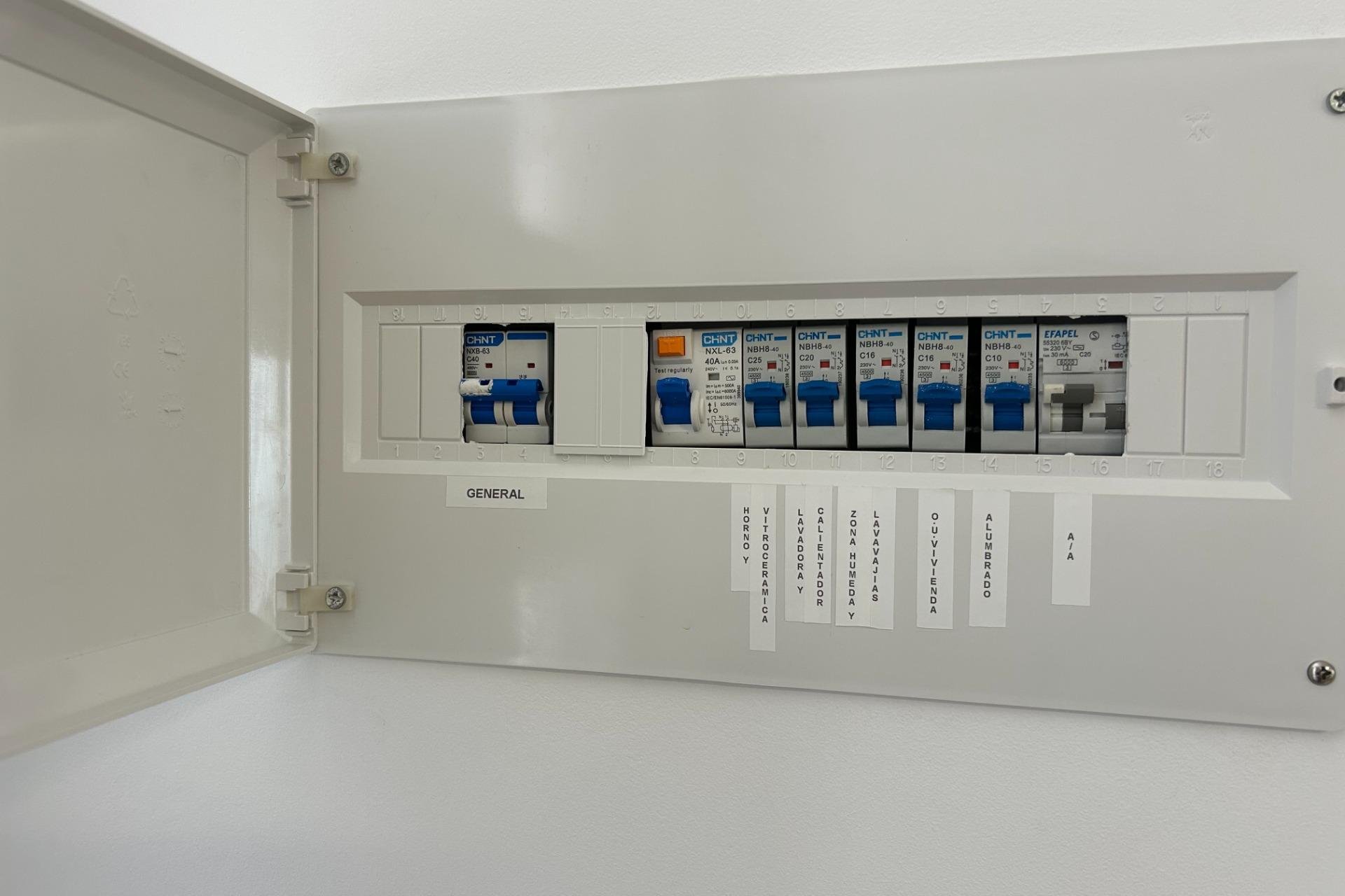 Resale - Bungalow Planta Baja - Torrevieja - El chaparral