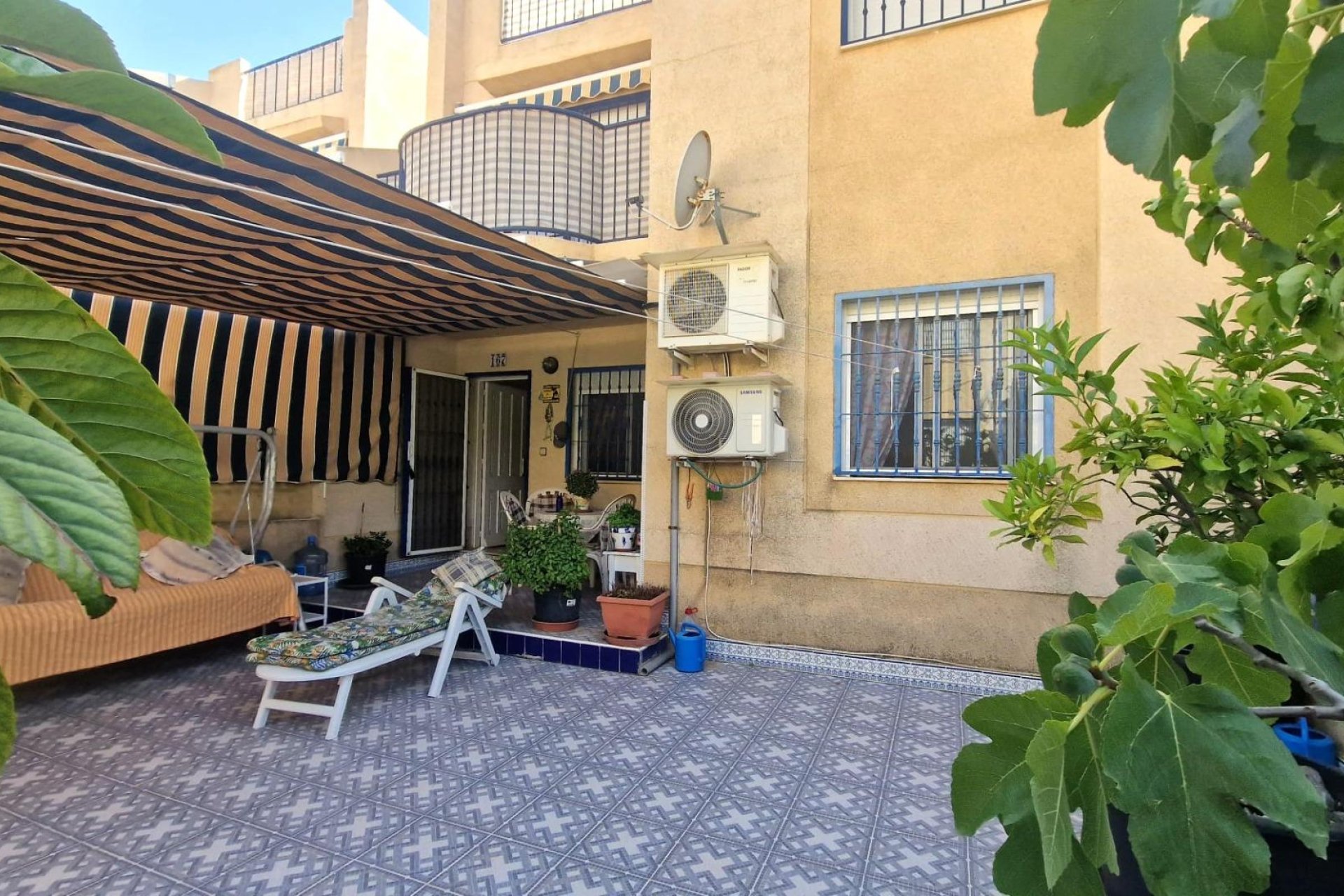 Resale - Bungalow Planta Baja - Torrevieja - El limonar