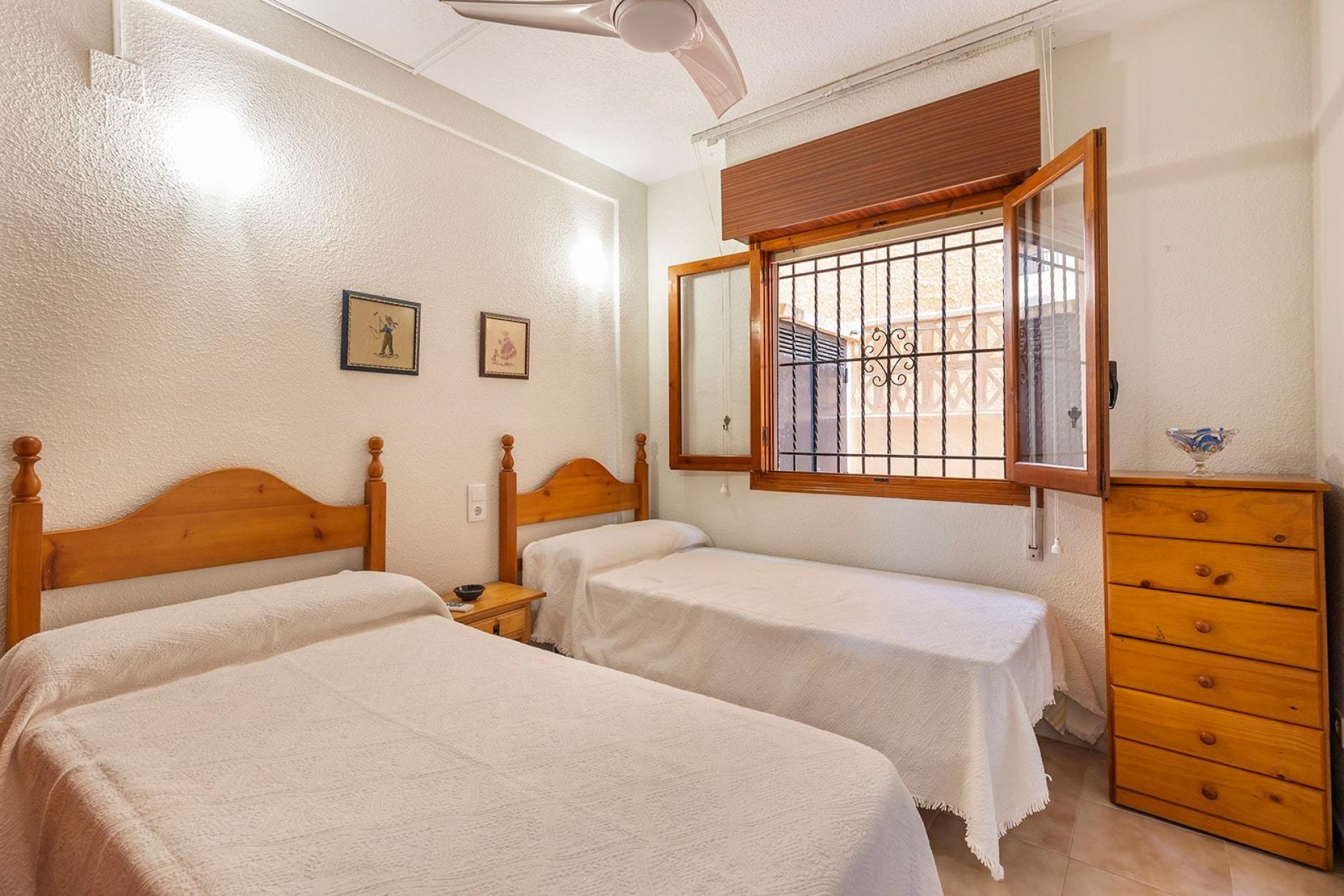 Resale - Bungalow Planta Baja - Torrevieja - La Mata