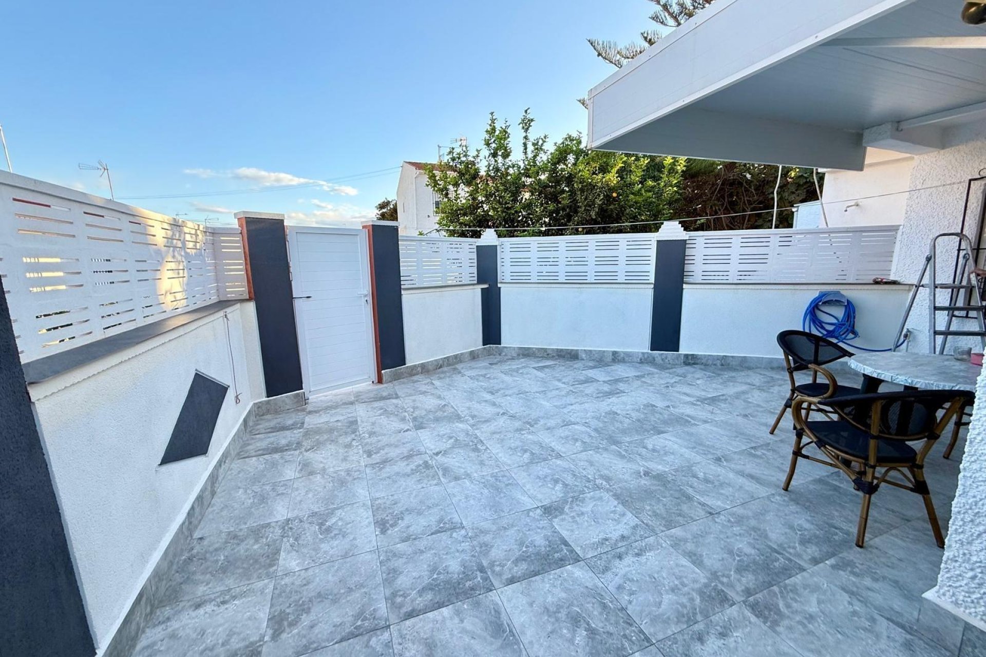 Resale - Bungalow Planta Baja - Torrevieja - La Siesta - El Salado - Torreta