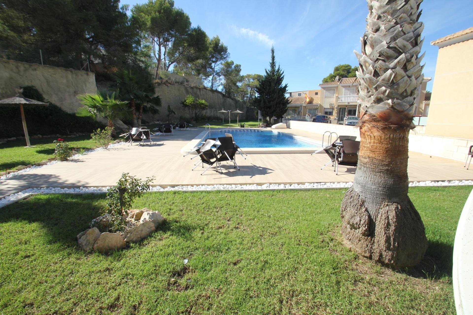 Resale - Bungalow Planta Baja - Torrevieja - Lago jardin