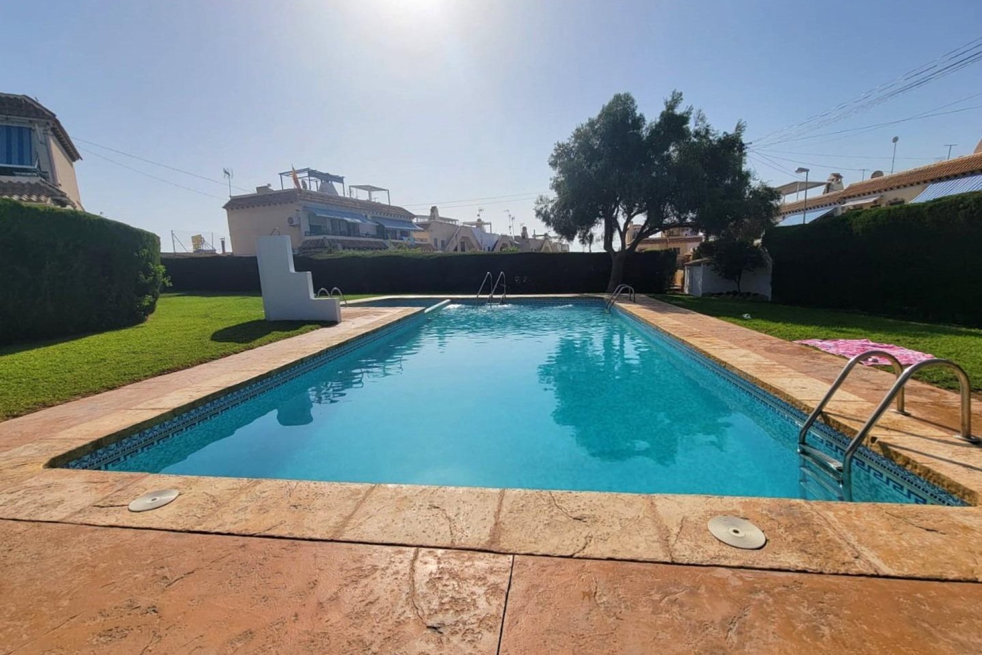 Resale - Bungalow Planta Baja - Torrevieja - Los Frutales