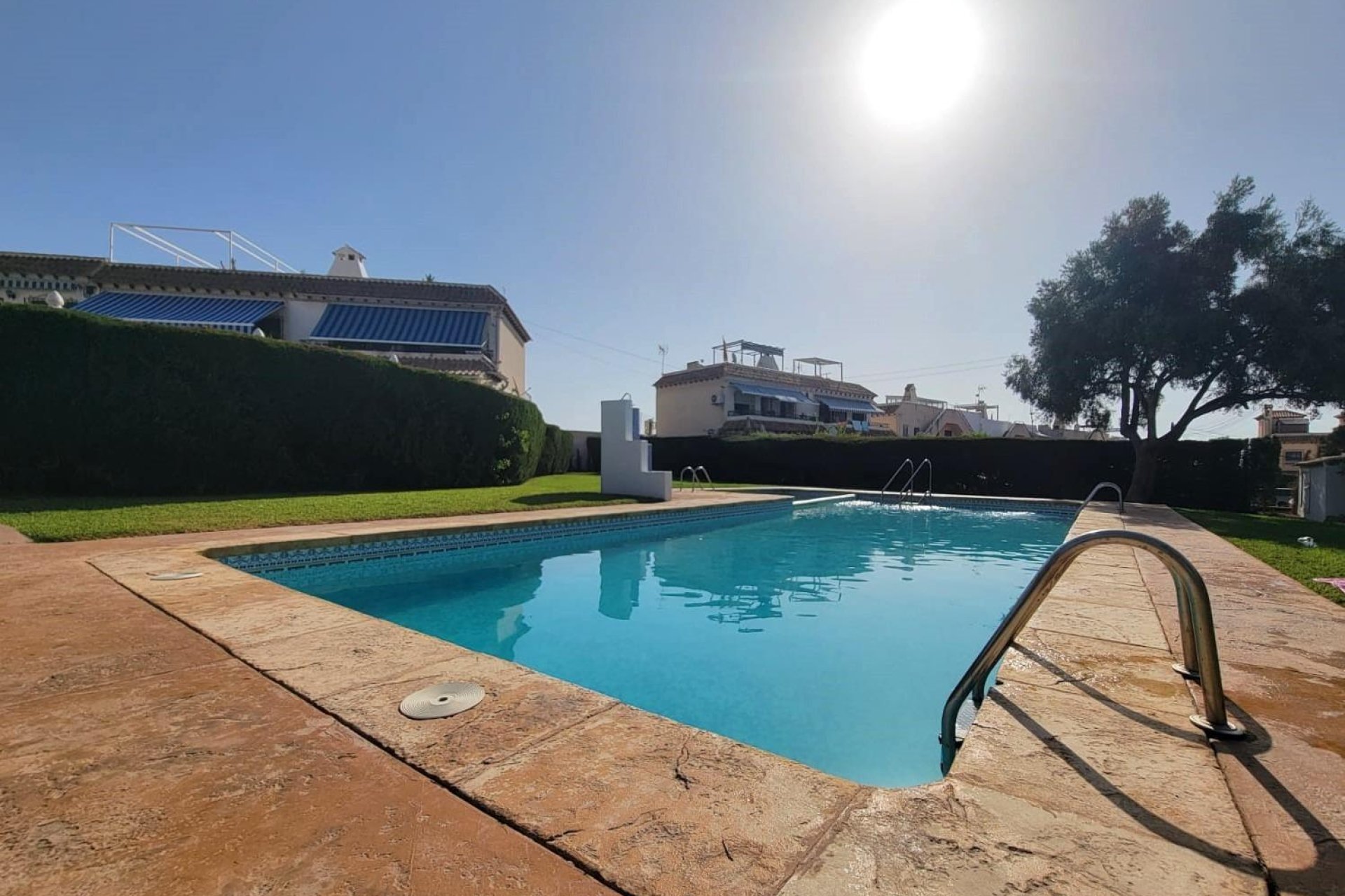 Resale - Bungalow Planta Baja - Torrevieja - Los Frutales
