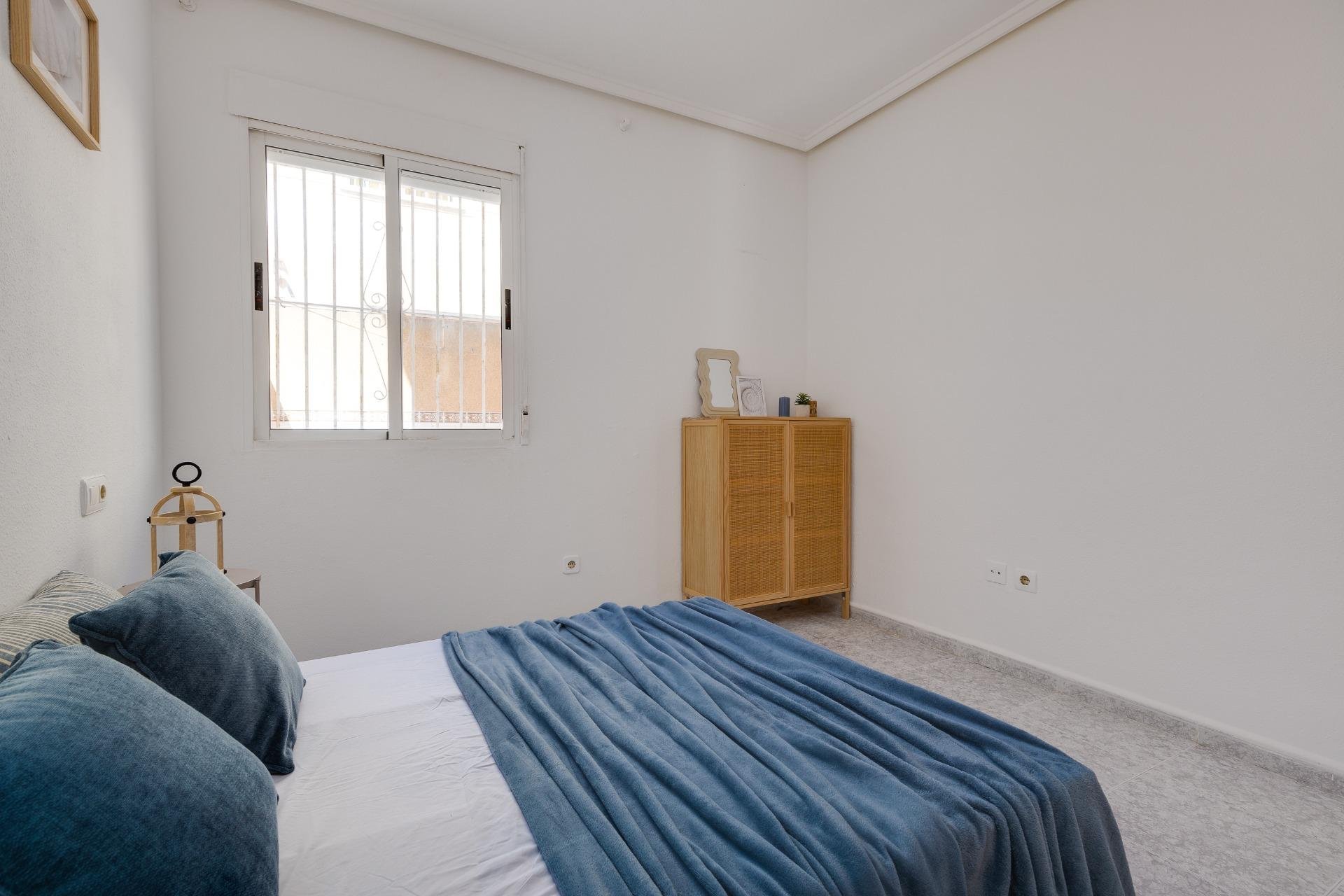 Resale - Bungalow Planta Baja - Torrevieja - Los Frutales