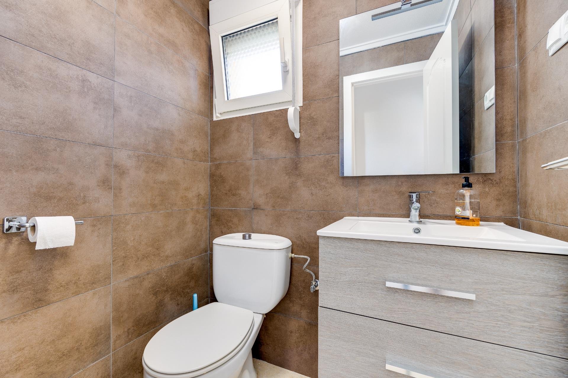 Resale - Bungalow Planta Baja - Torrevieja - Mar azul