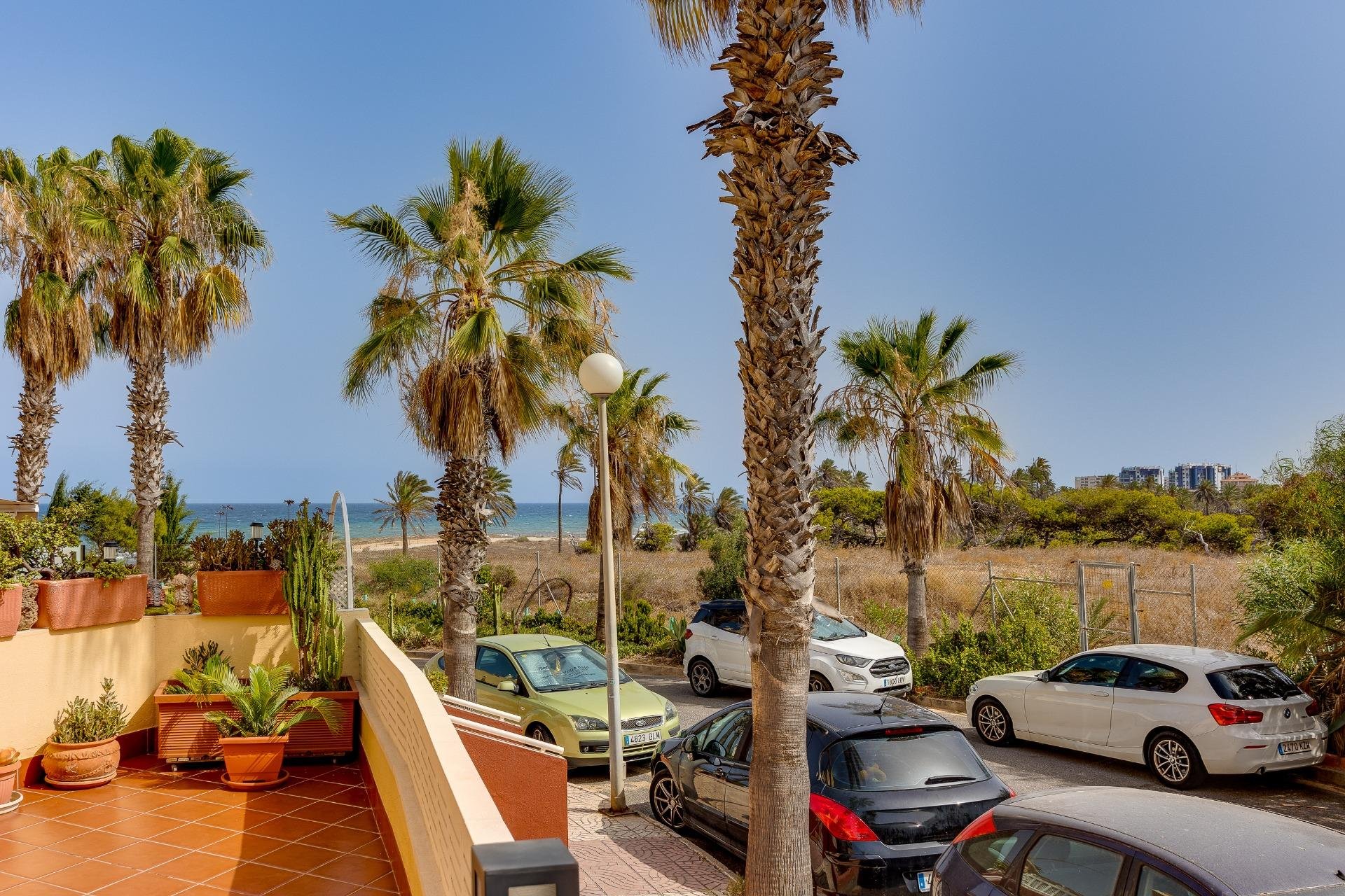 Resale - Bungalow Planta Baja - Torrevieja - Mar azul