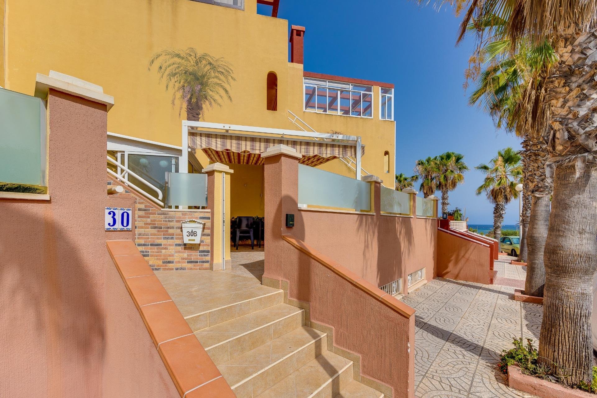 Resale - Bungalow Planta Baja - Torrevieja - Mar azul