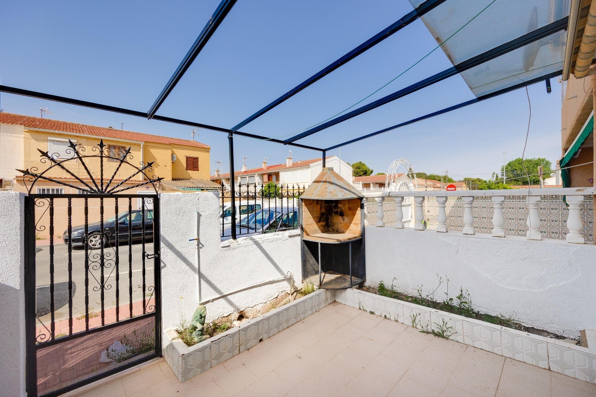 Resale - Bungalow Planta Baja - Torrevieja - Playa de los Naufragos