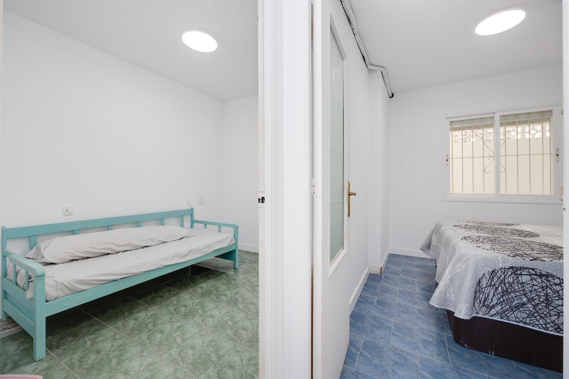 Resale - Bungalow Planta Baja - Torrevieja - Playa de los Naufragos