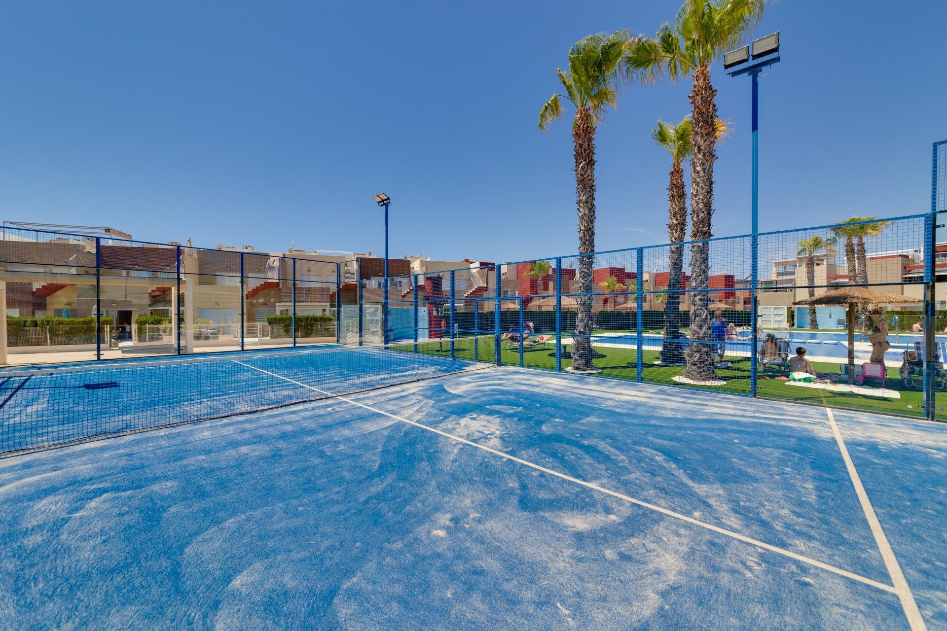 Resale - Bungalow Planta Baja - Torrevieja - Sector 25