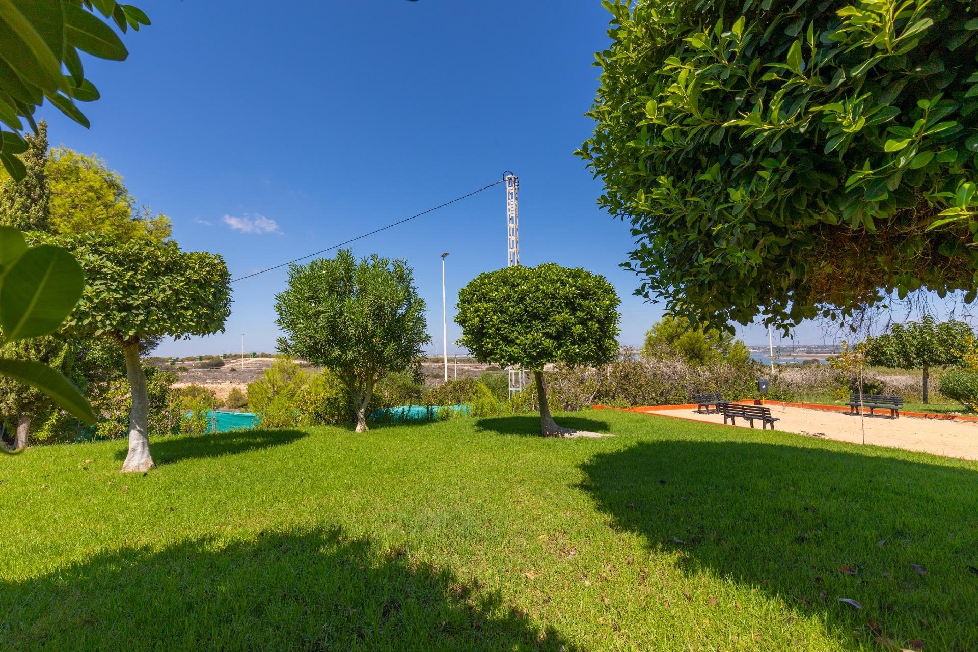 Resale - Bungalow Planta Baja - Torrevieja - Torre la mata