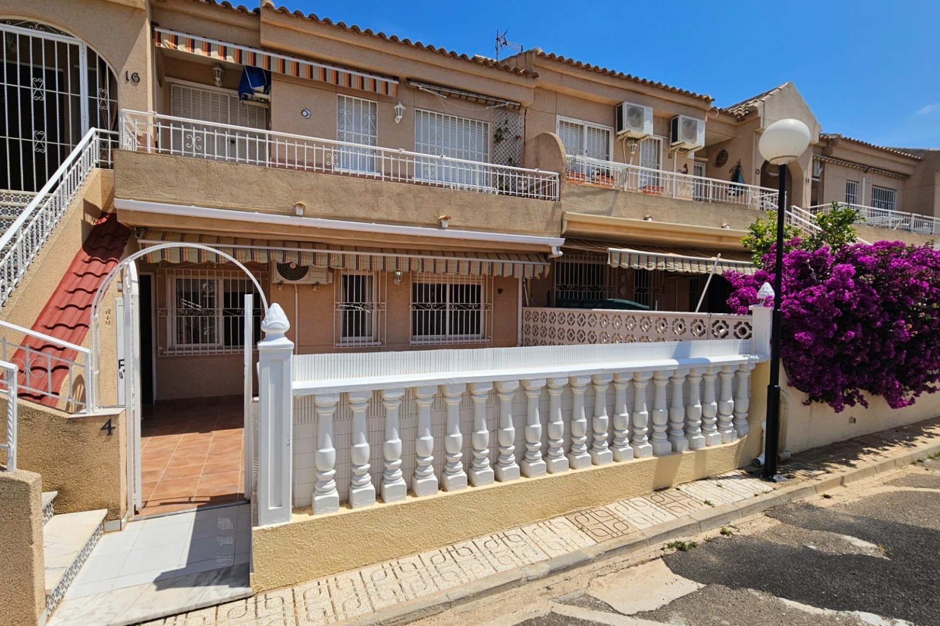 Resale - Bungalow Planta Baja - Torrevieja - Torreblanca
