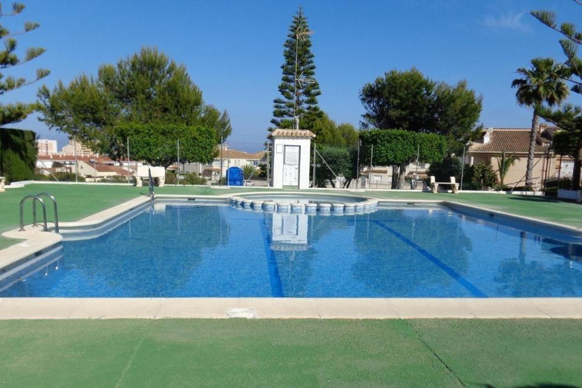 Resale - Bungalow Planta Baja - Torrevieja - Torreblanca