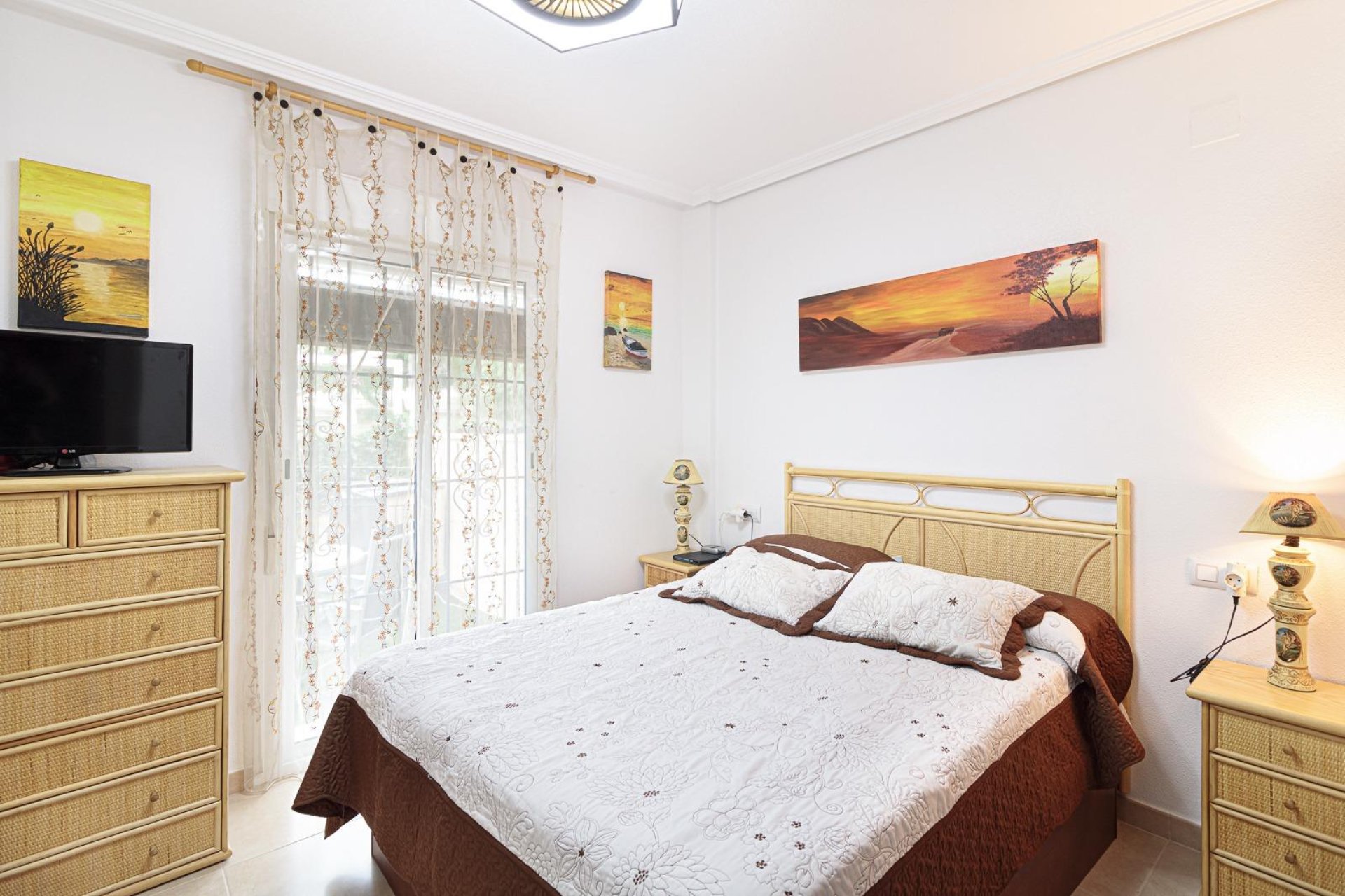 Resale - Bungalow Planta Baja - Torrevieja - Torreblanca