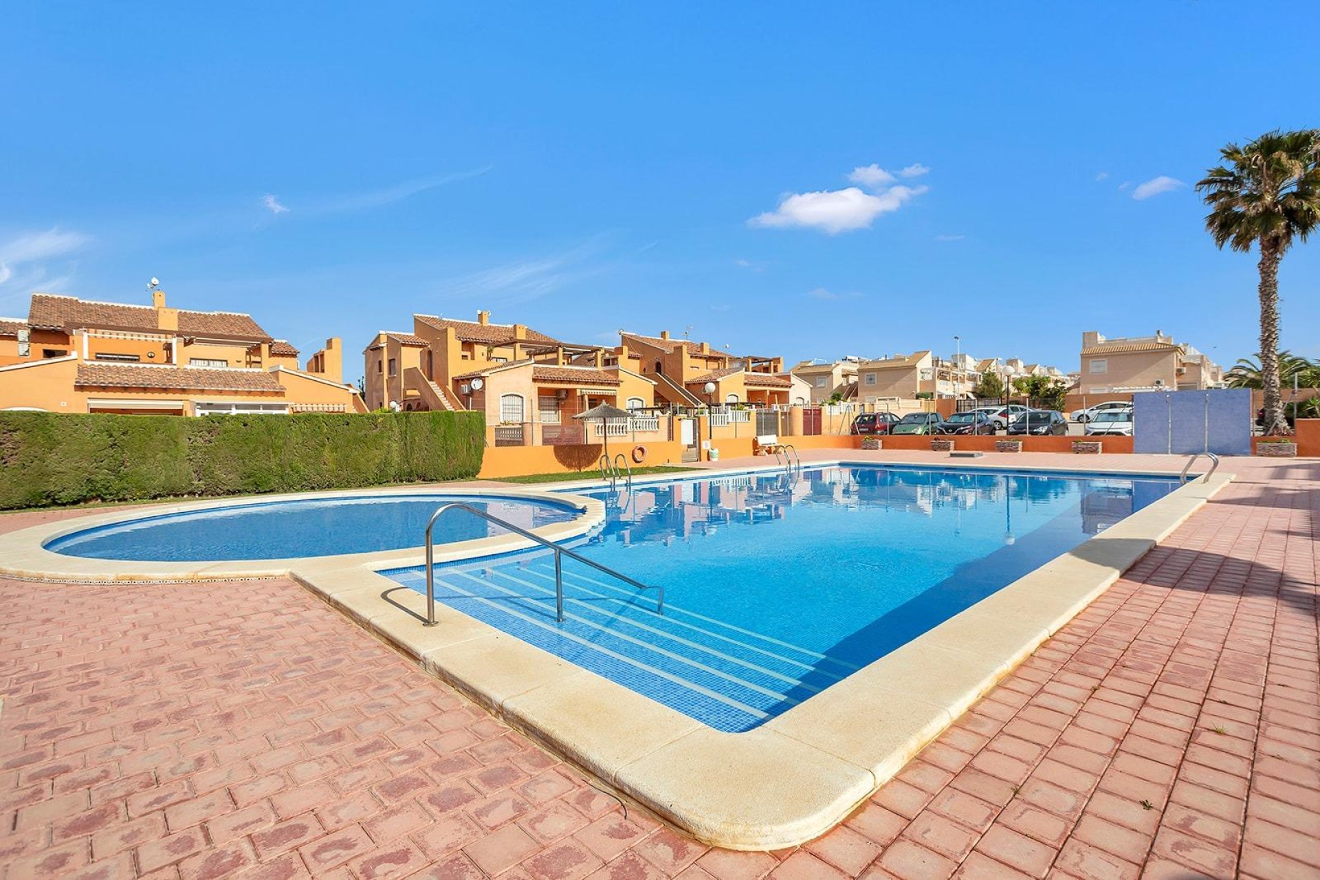 Resale - Bungalow Planta Baja - Torrevieja - Torrejón