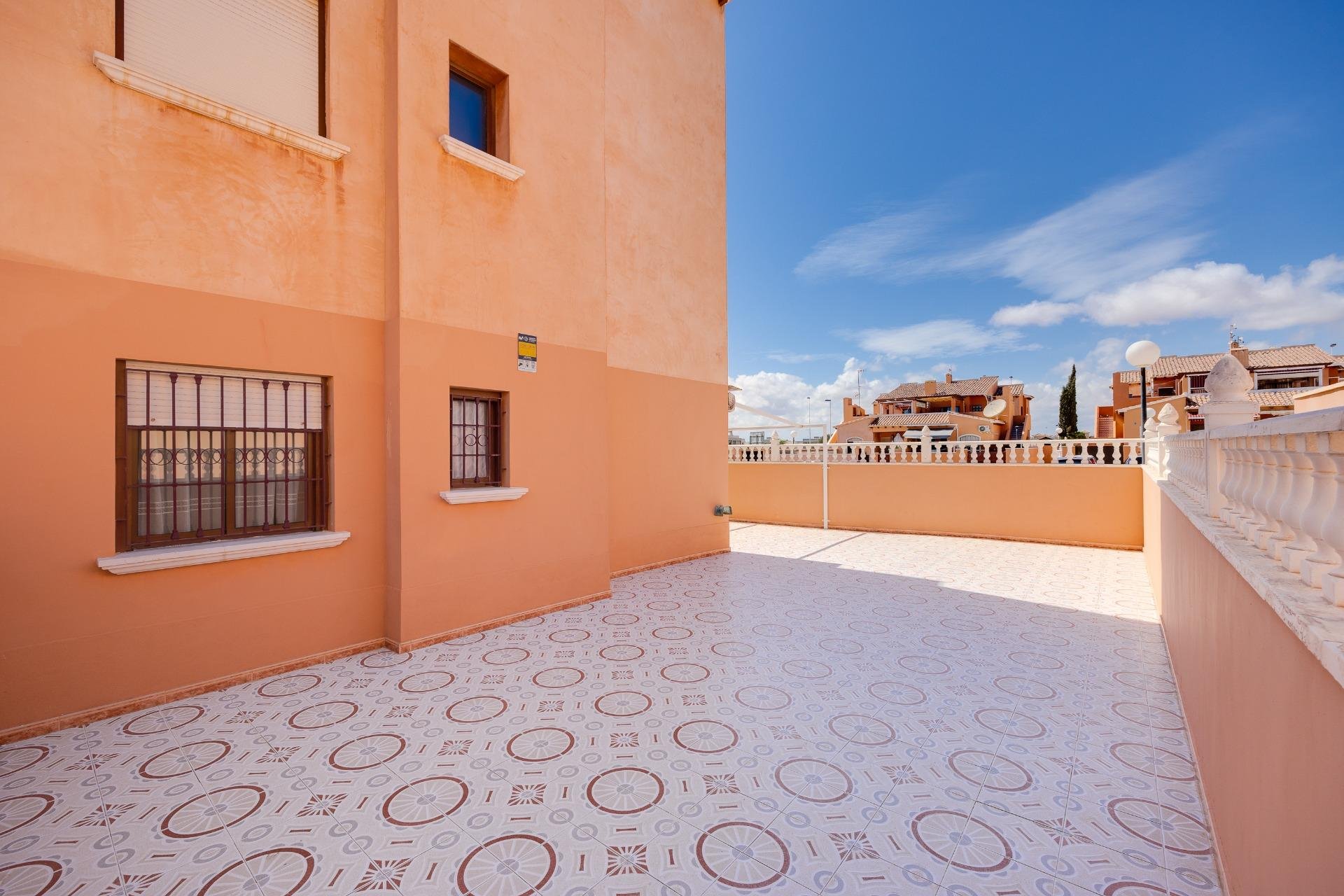 Resale - Bungalow Planta Baja - Torrevieja - Torrejón