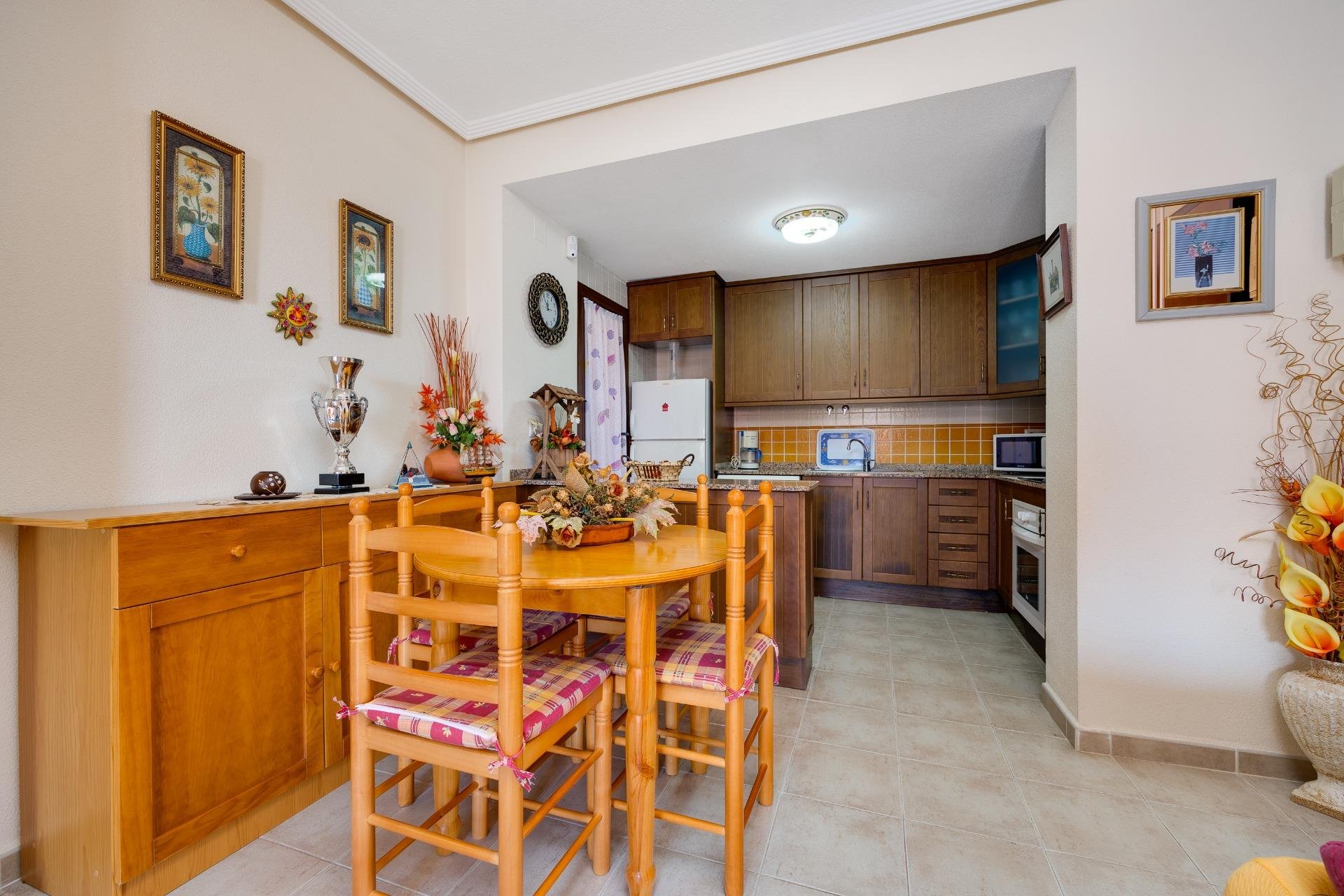 Resale - Bungalow Planta Baja - Torrevieja - Torrejón