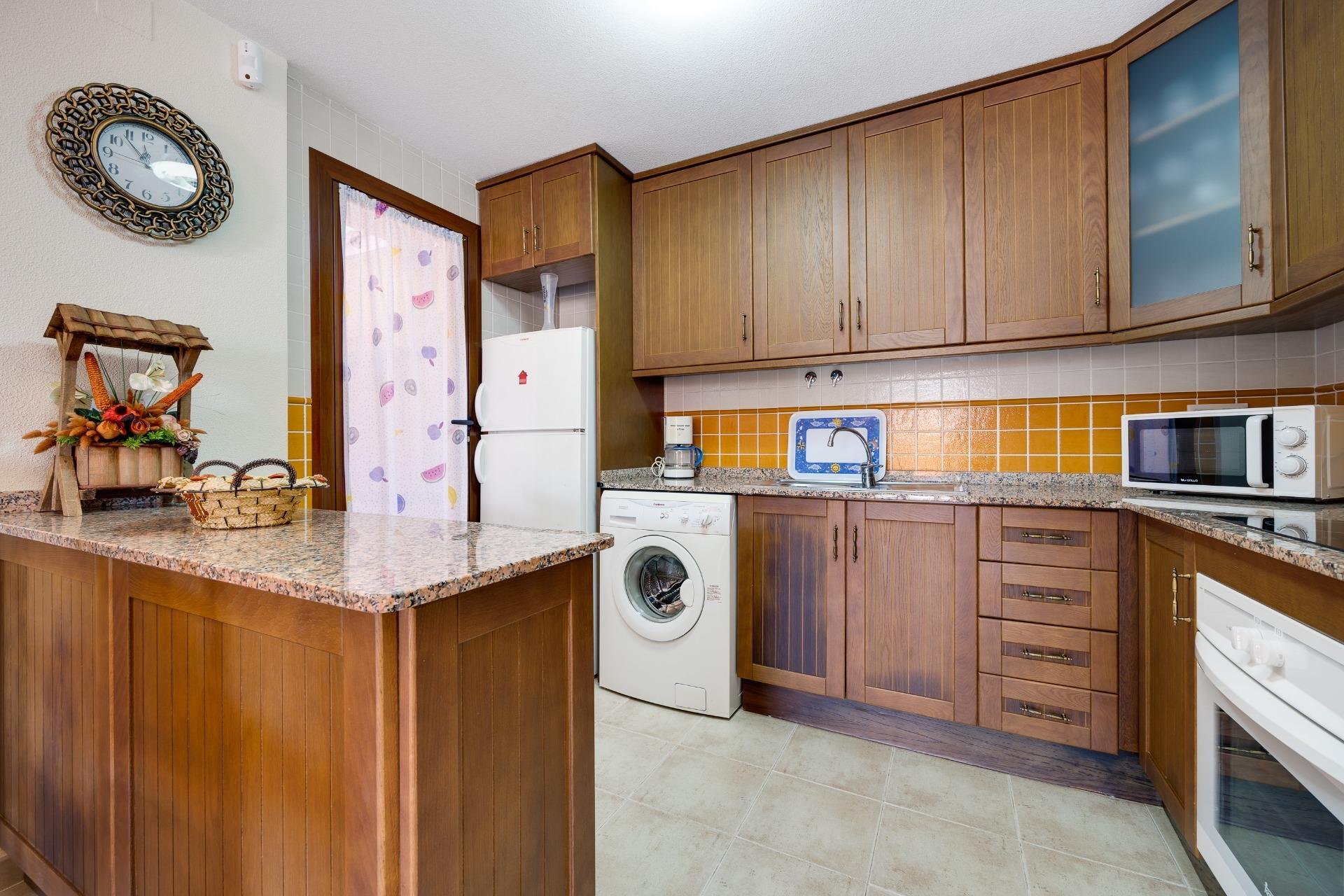 Resale - Bungalow Planta Baja - Torrevieja - Torrejón