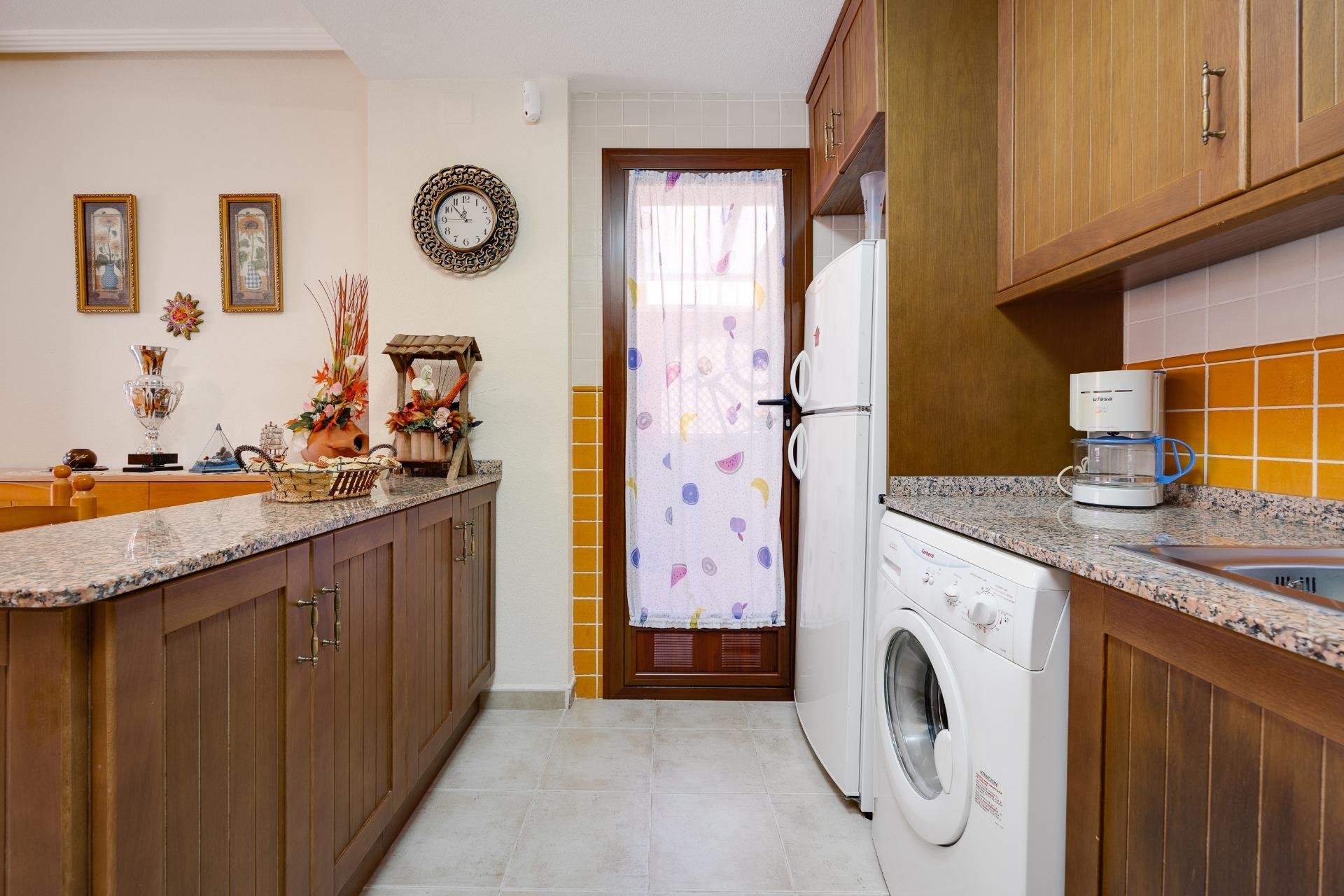 Resale - Bungalow Planta Baja - Torrevieja - Torrejón