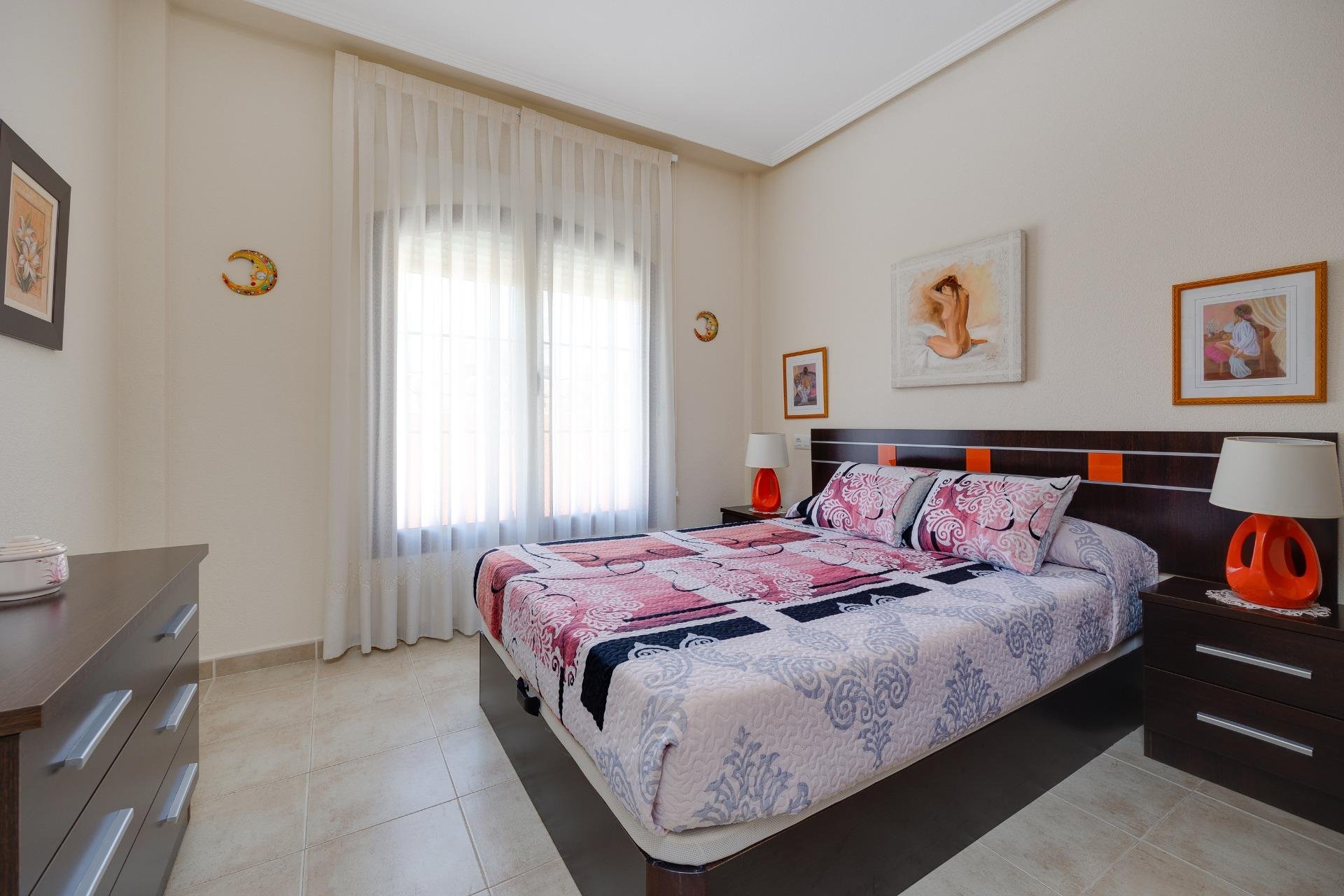 Resale - Bungalow Planta Baja - Torrevieja - Torrejón