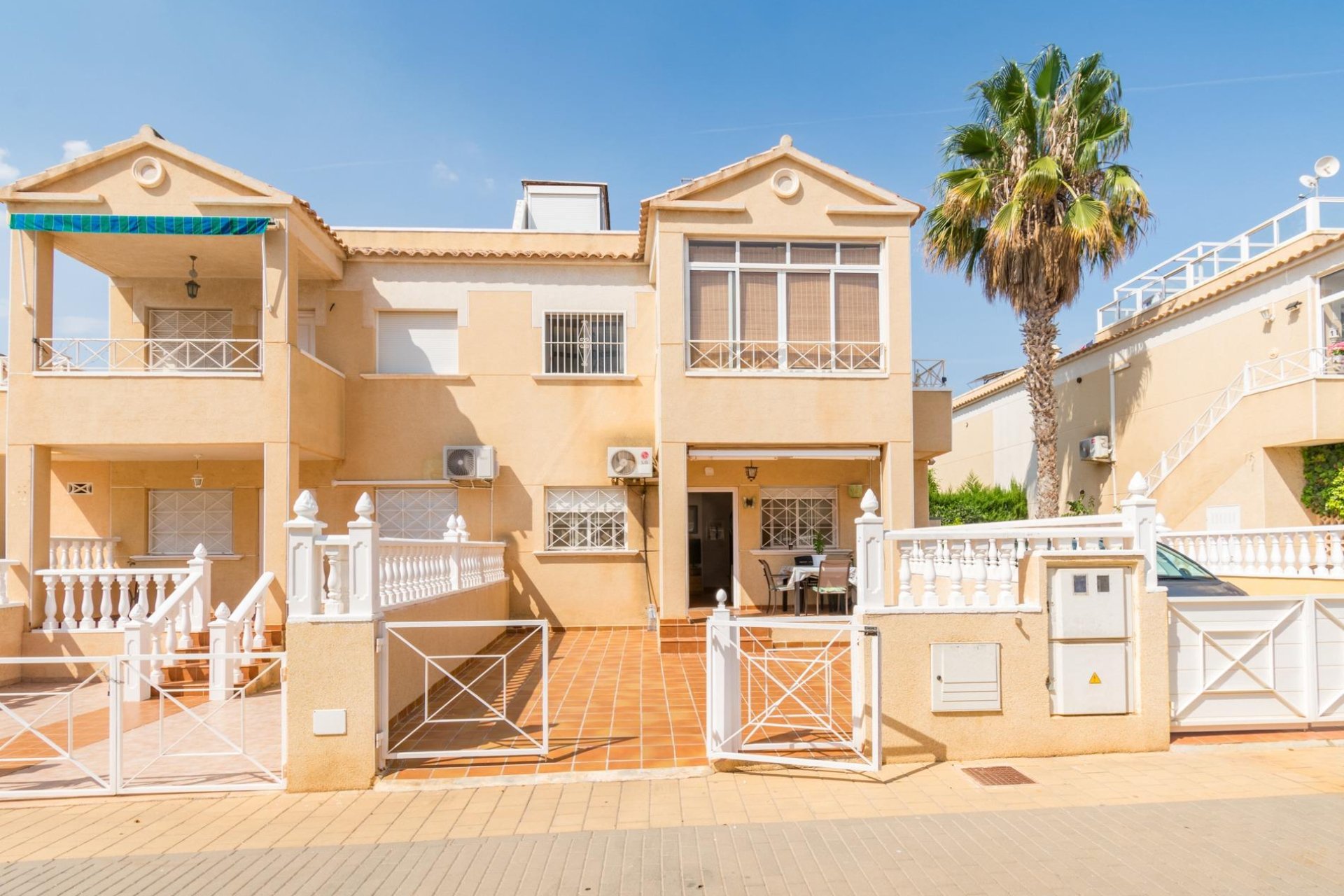 Resale - Bungalow Planta Baja - Torrevieja - Torretas