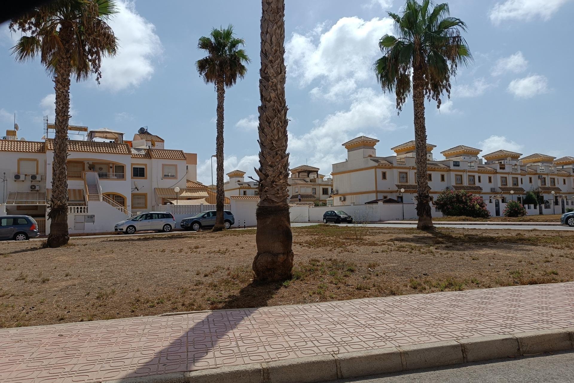 Resale - Bungalow Planta Baja - Torrevieja - Torretas