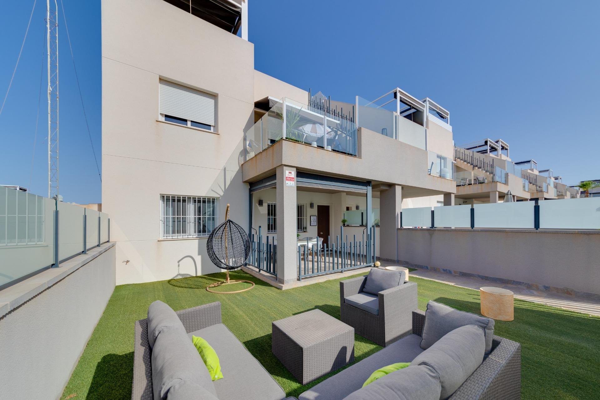 Resale - Bungalow - Torrevieja - Aguas Nuevas