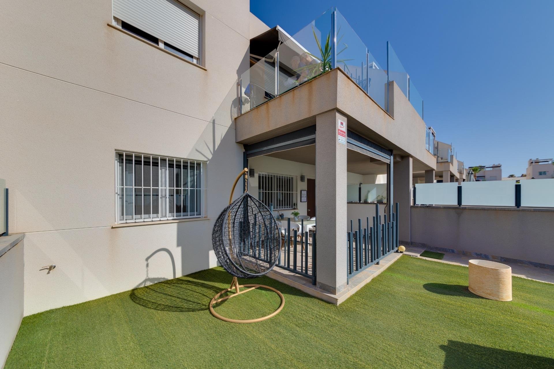 Resale - Bungalow - Torrevieja - Aguas Nuevas