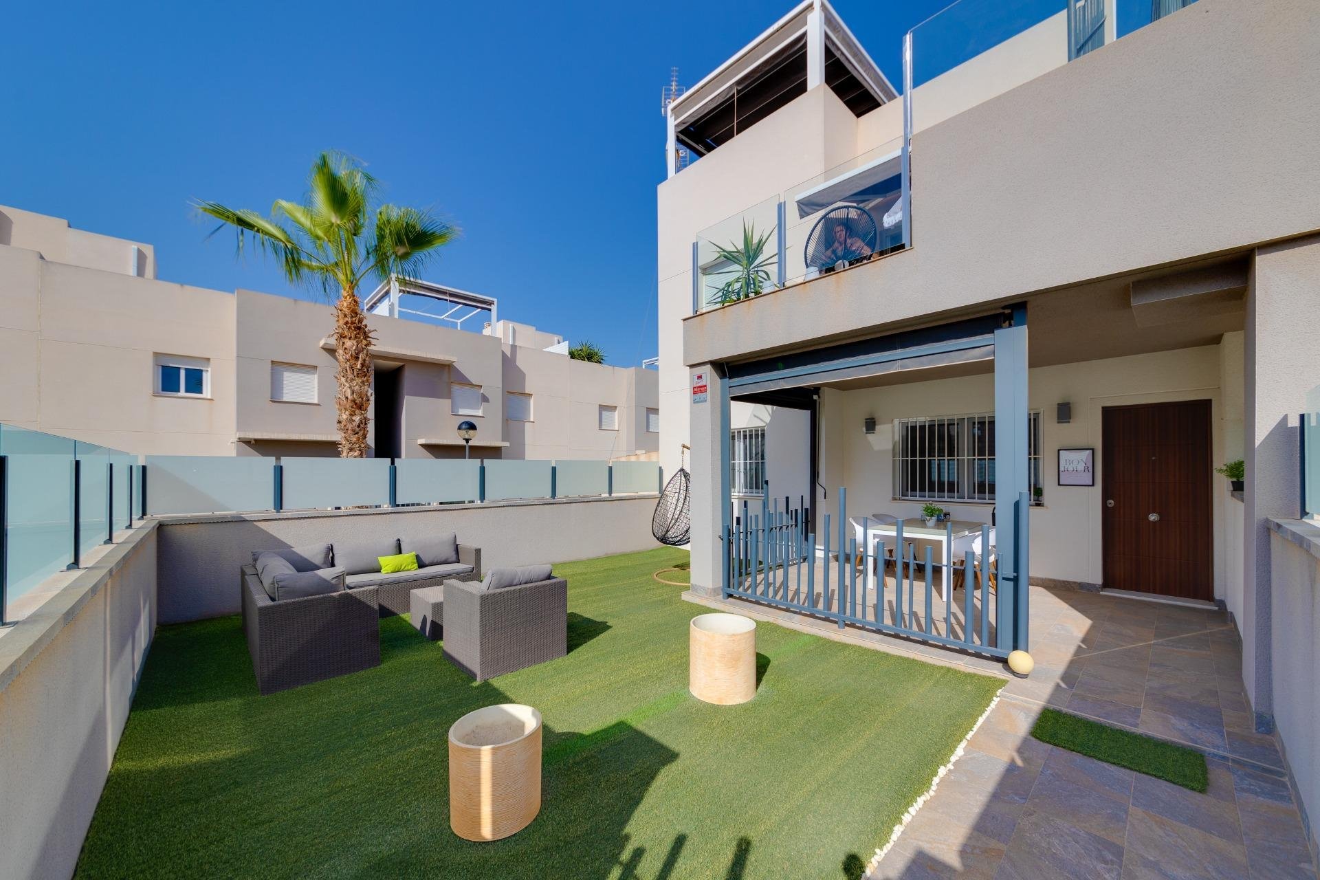 Resale - Bungalow - Torrevieja - Aguas Nuevas