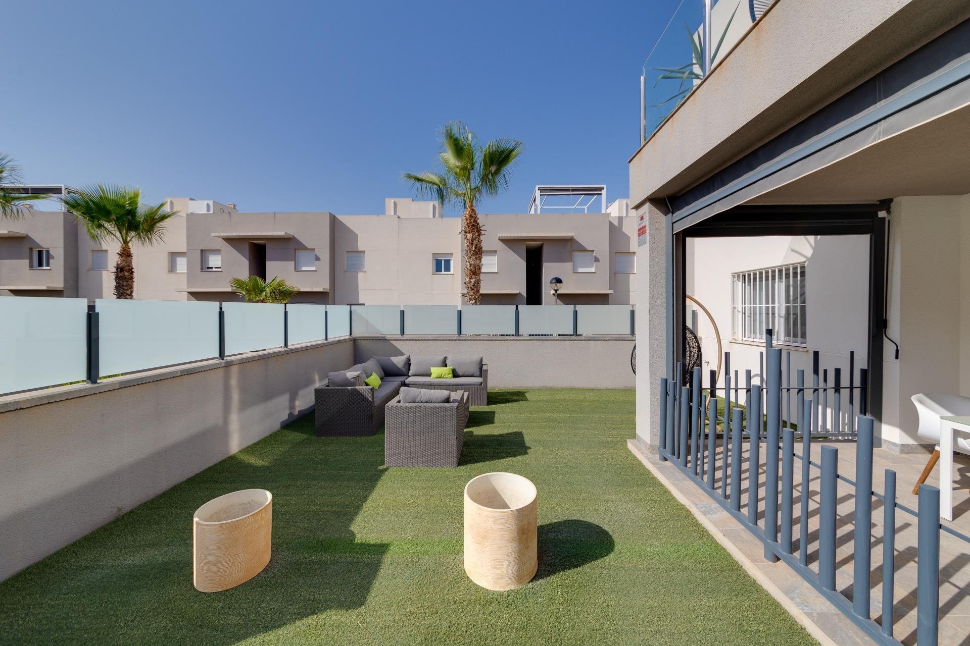 Resale - Bungalow - Torrevieja - Aguas Nuevas