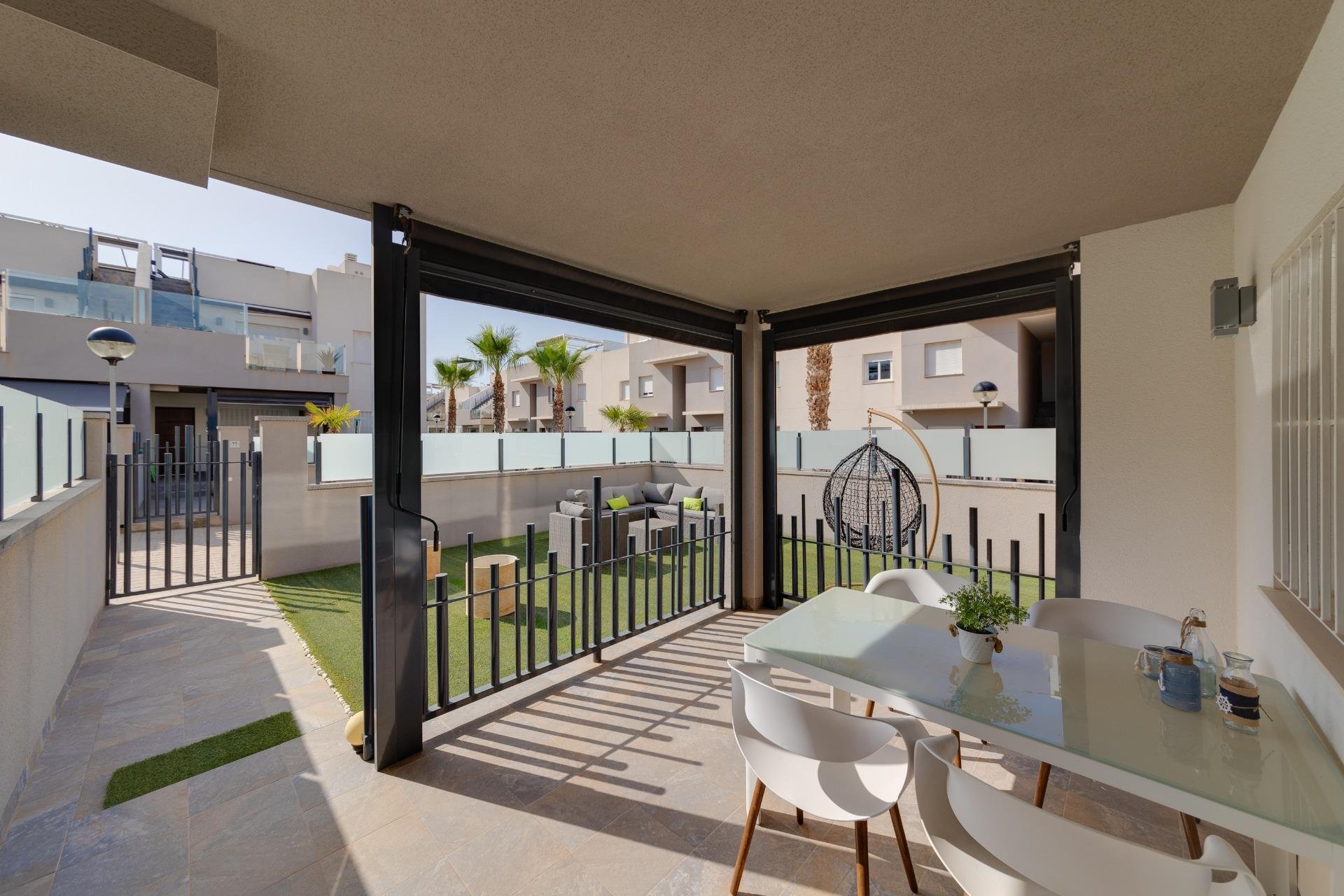 Resale - Bungalow - Torrevieja - Aguas Nuevas