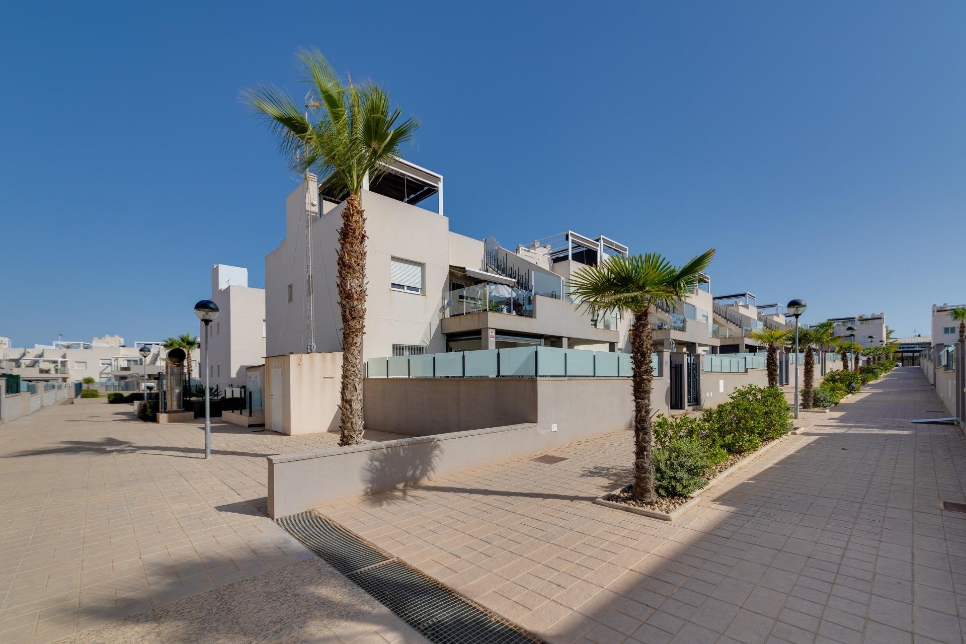 Resale - Bungalow - Torrevieja - Aguas Nuevas