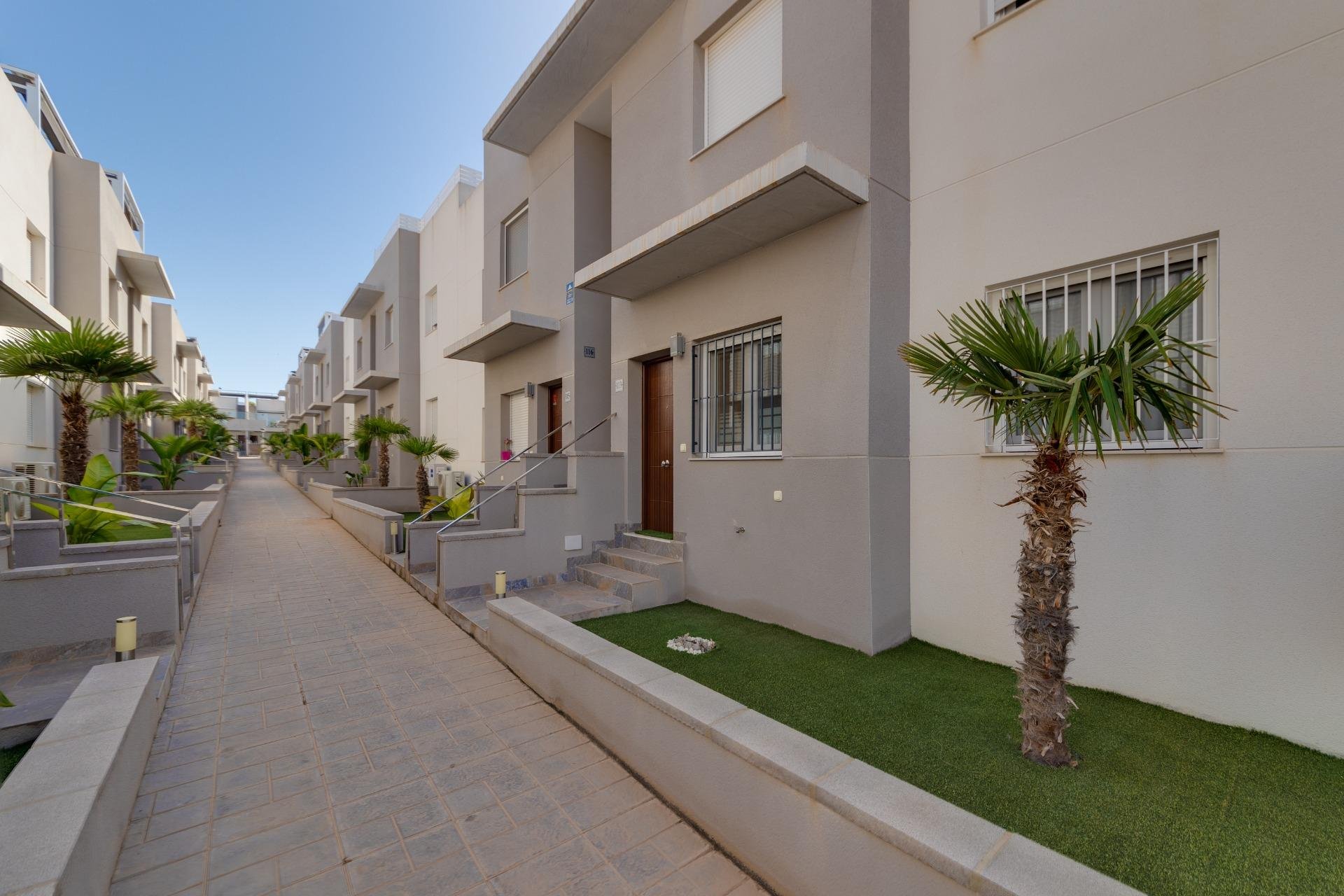 Resale - Bungalow - Torrevieja - Aguas Nuevas