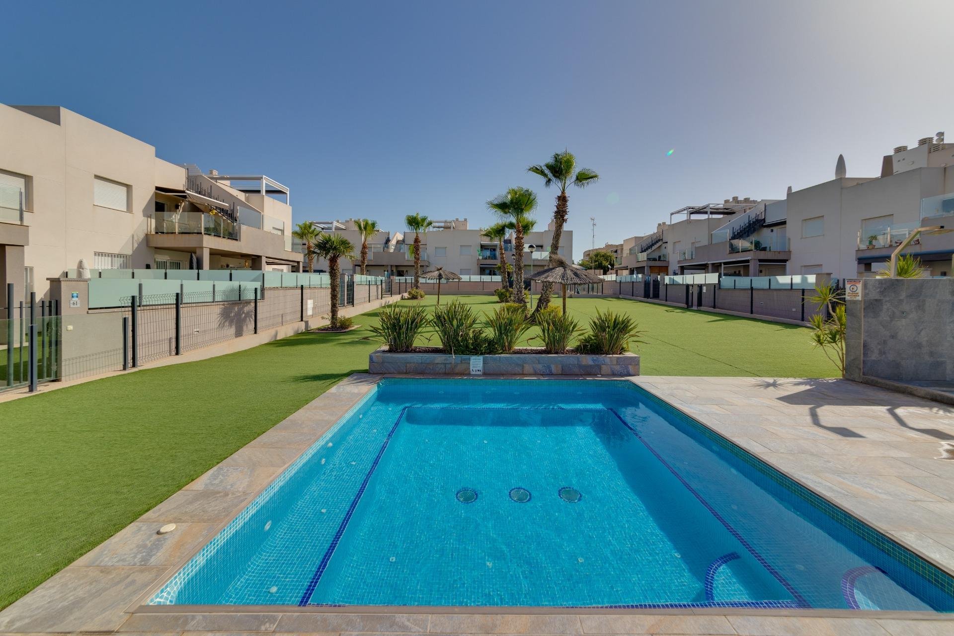 Resale - Bungalow - Torrevieja - Aguas Nuevas