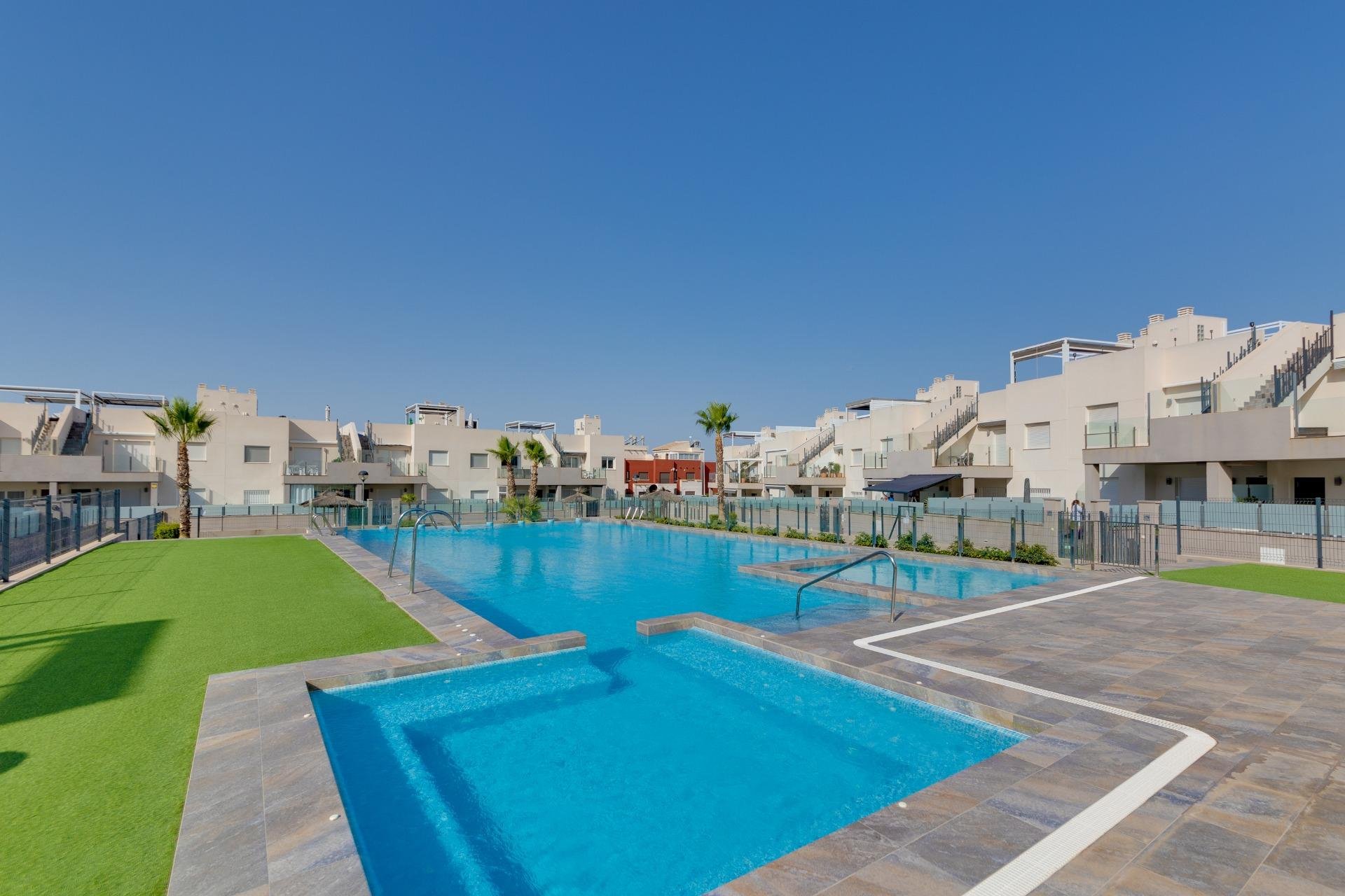 Resale - Bungalow - Torrevieja - Aguas Nuevas