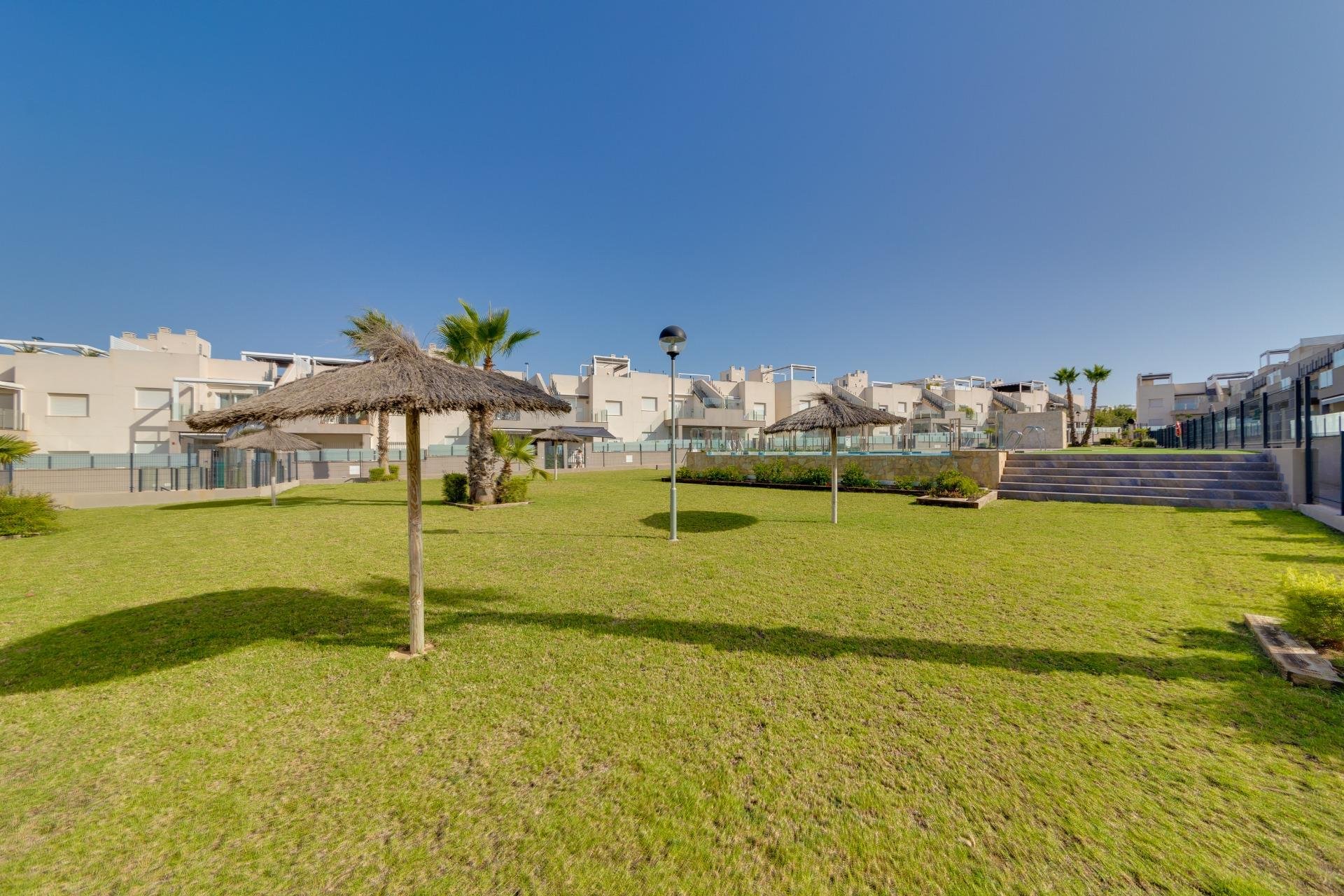 Resale - Bungalow - Torrevieja - Aguas Nuevas