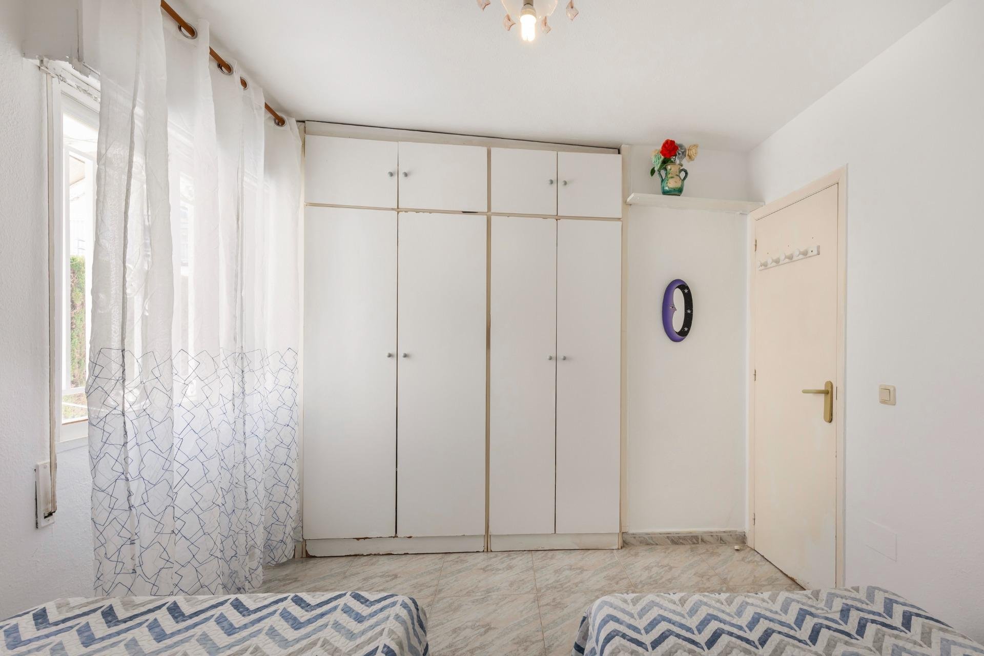 Resale - Bungalow - Torrevieja - Doña ines