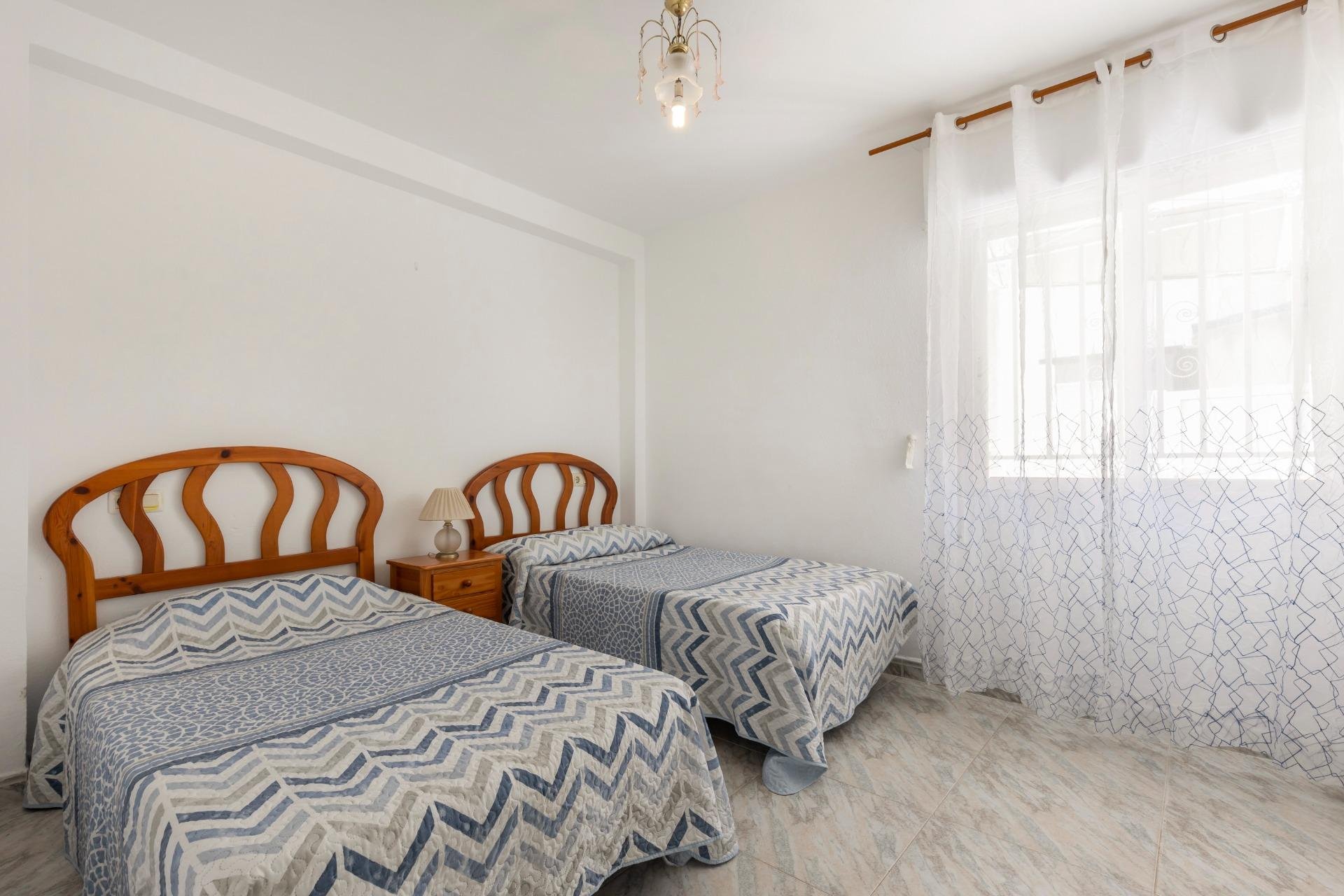 Resale - Bungalow - Torrevieja - Doña ines