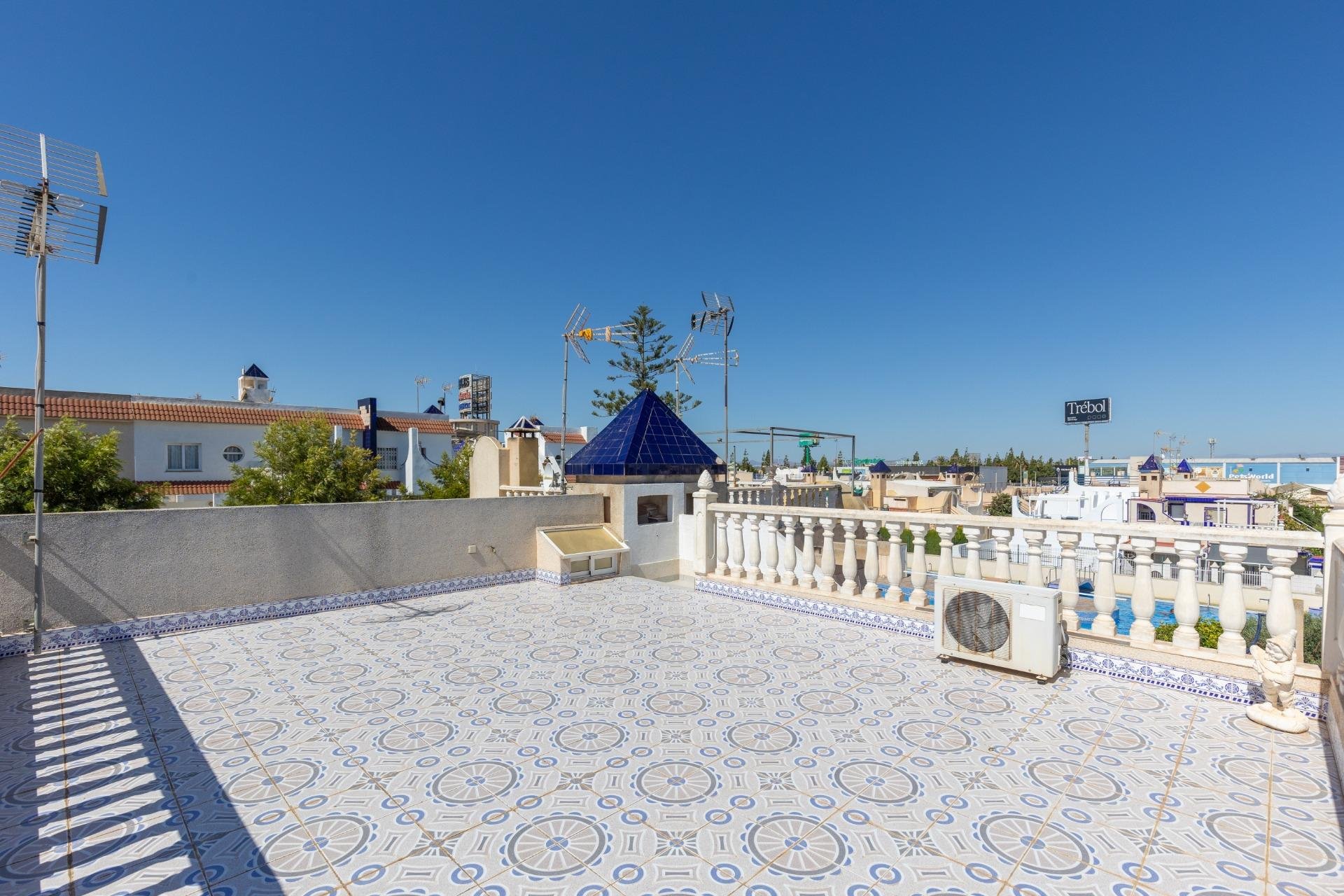 Resale - Bungalow - Torrevieja - Doña ines