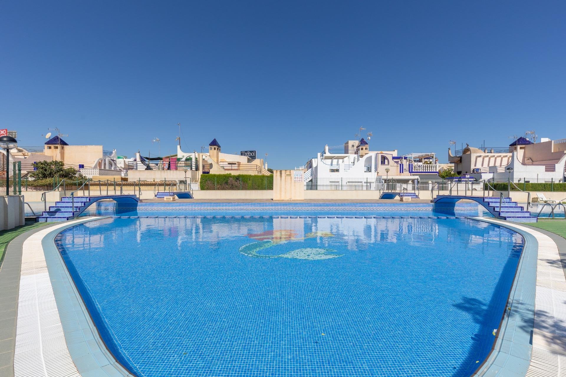 Resale - Bungalow - Torrevieja - Doña ines