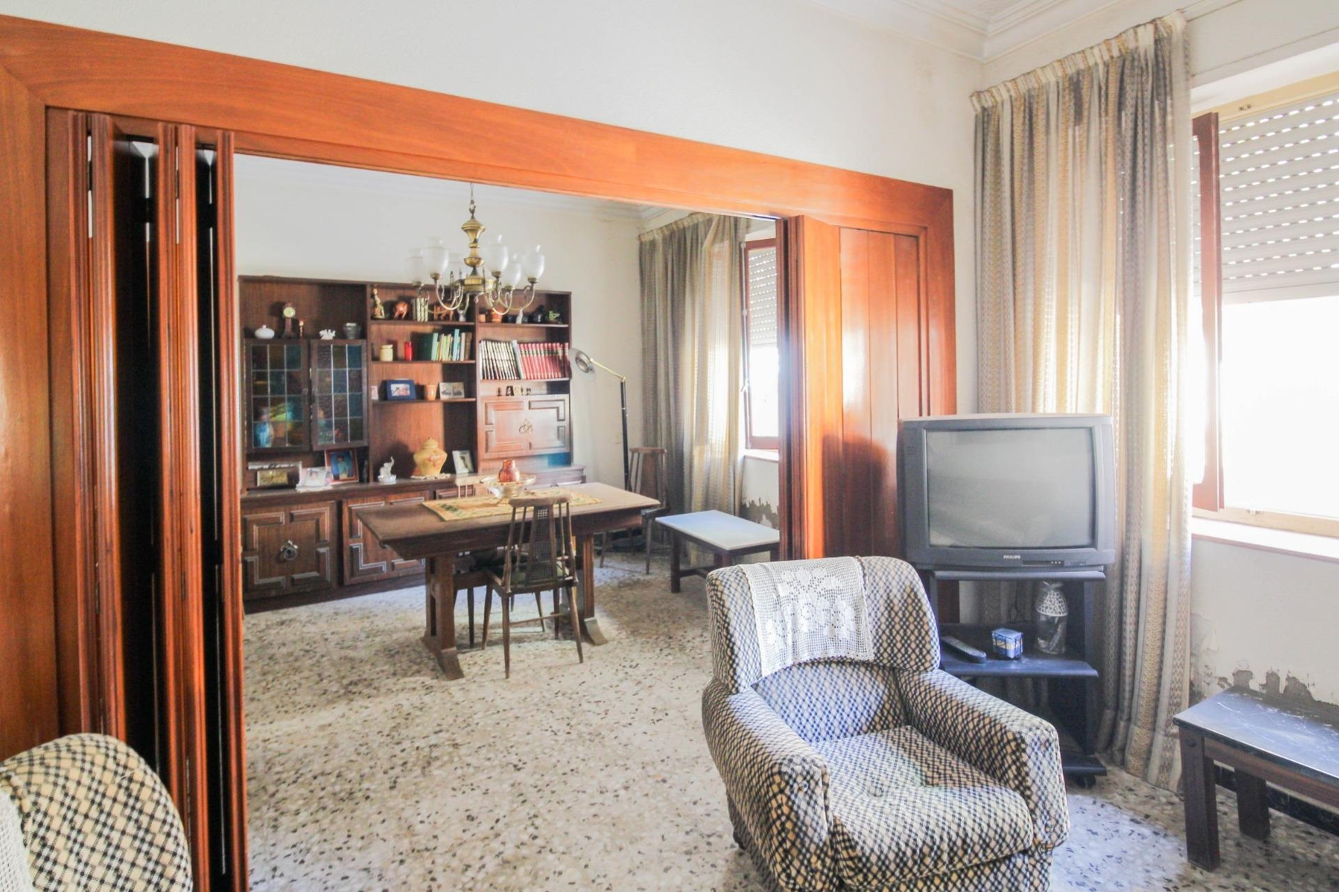 Resale - Casa - Beniel - CENTRO