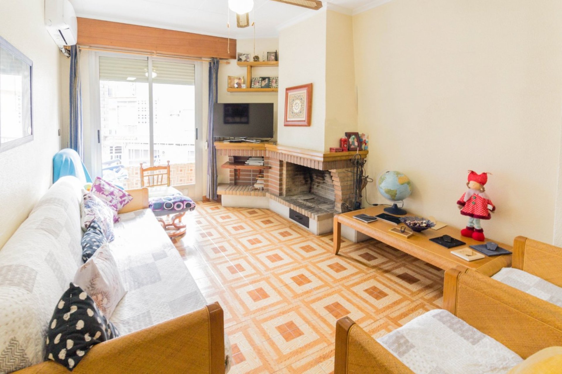 Resale - Casa con terreno - Callosa de Segura - C- FILARMONICA