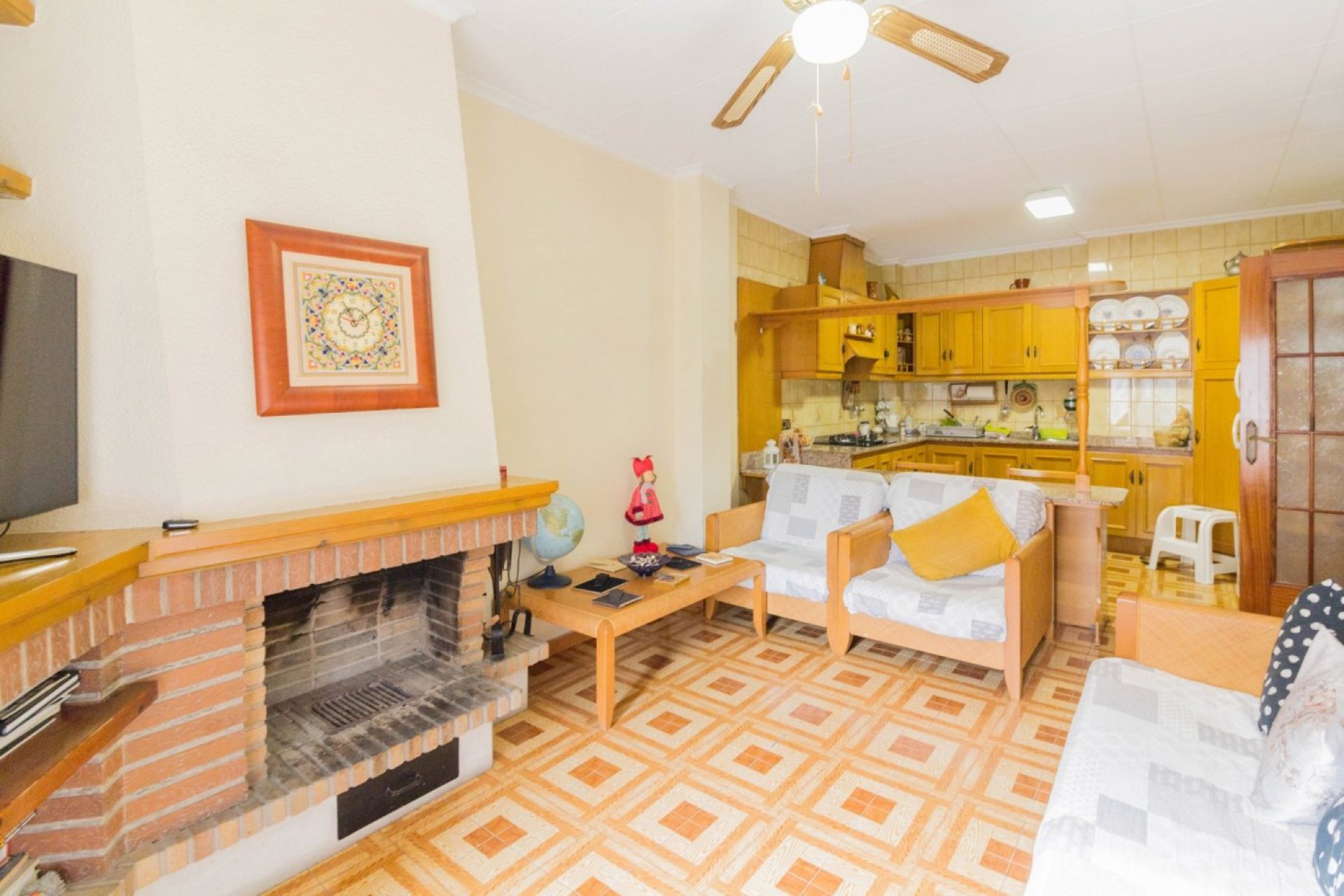 Resale - Casa con terreno - Callosa de Segura - C- FILARMONICA