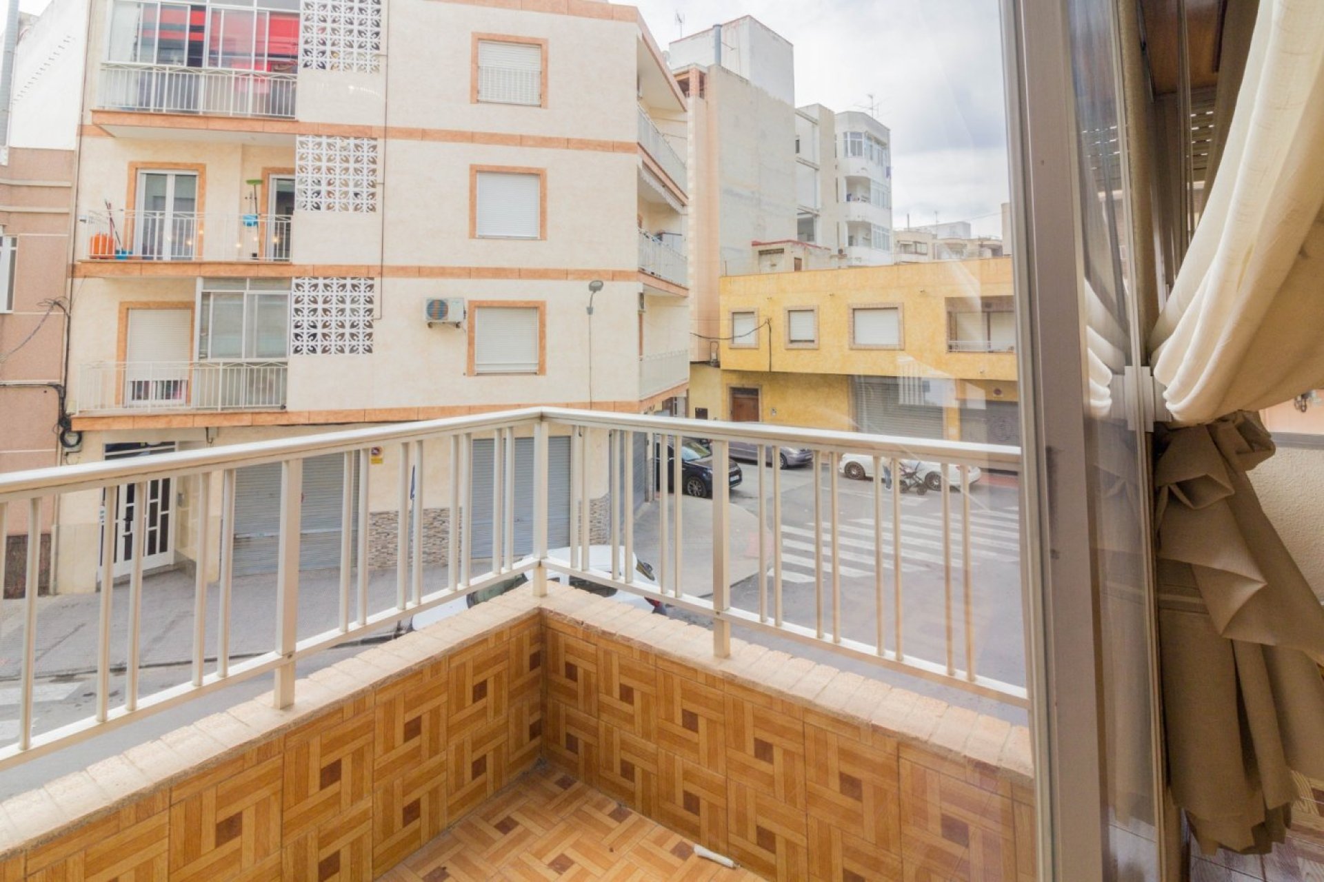 Resale - Casa con terreno - Callosa de Segura - C- FILARMONICA