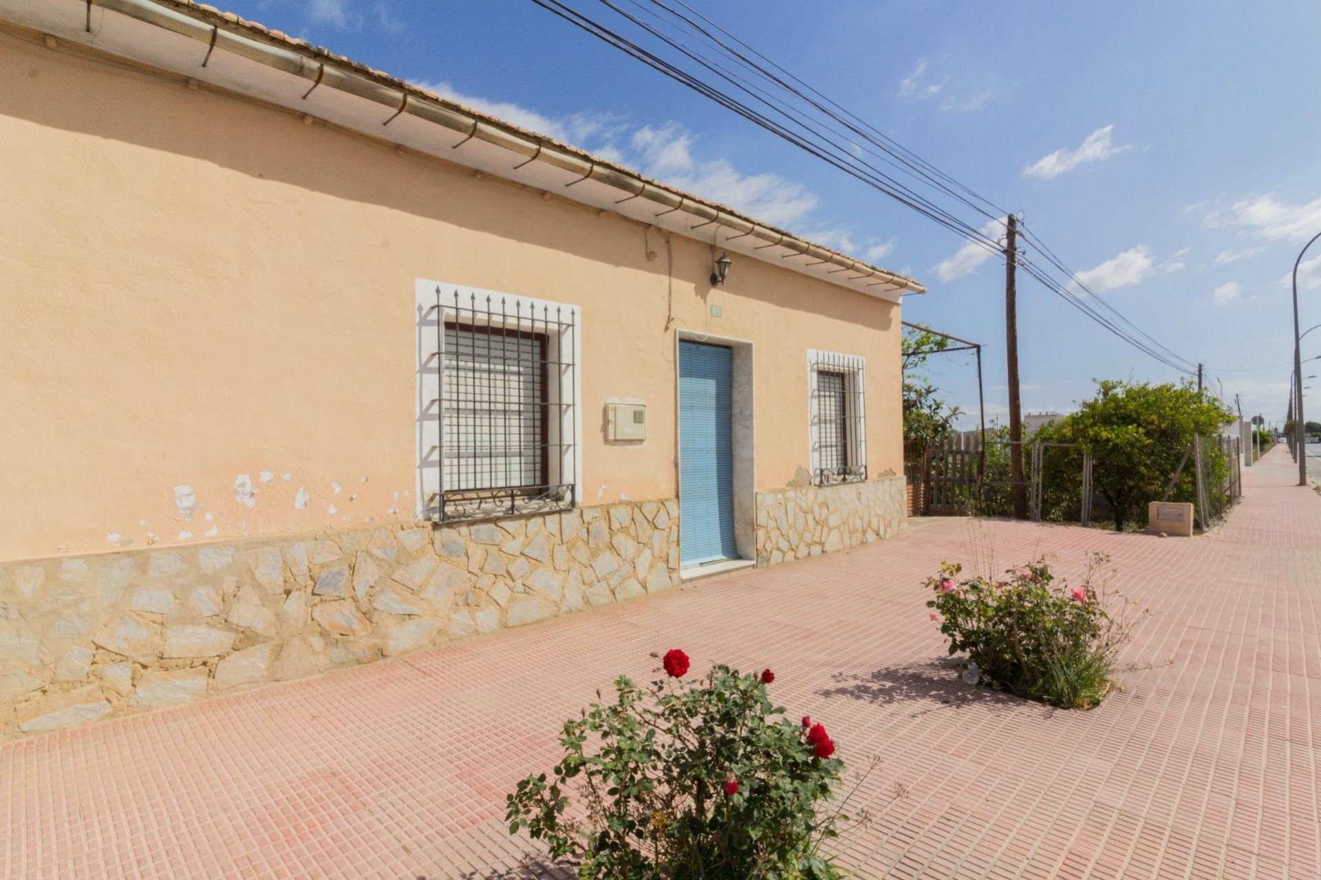 Resale - Casa con terreno - Callosa de Segura - CRA. CALLOSA - CATRAL