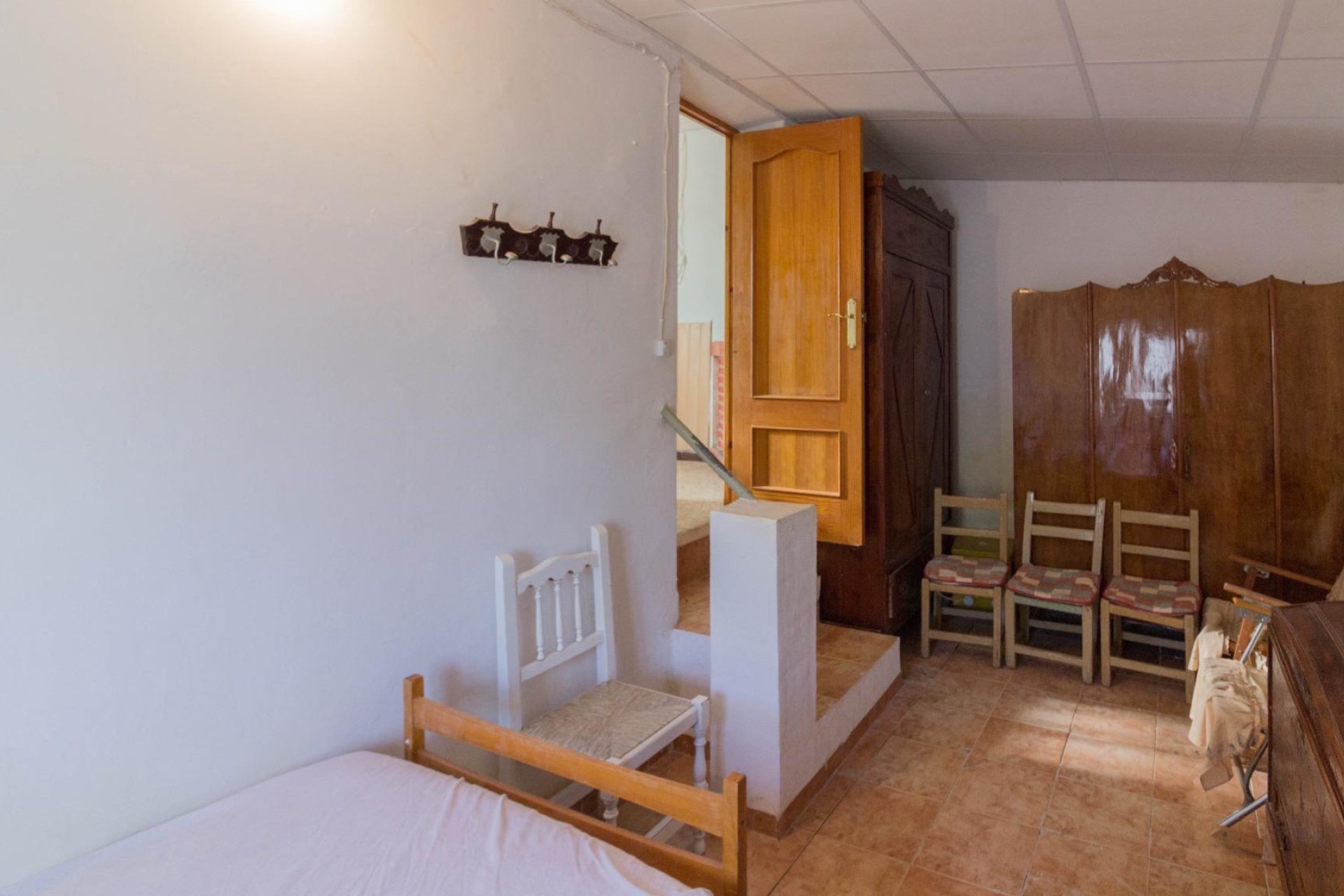 Resale - Casa con terreno - Orihuela - Desamparados-Hurchillo-Torremendo