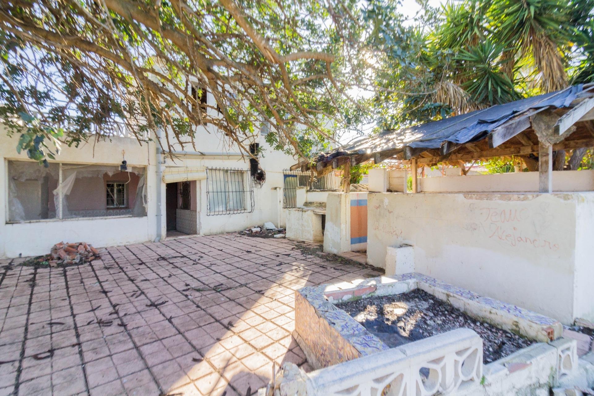 Resale - Casa con terreno - Orihuela - La Murada-Los Vicentes