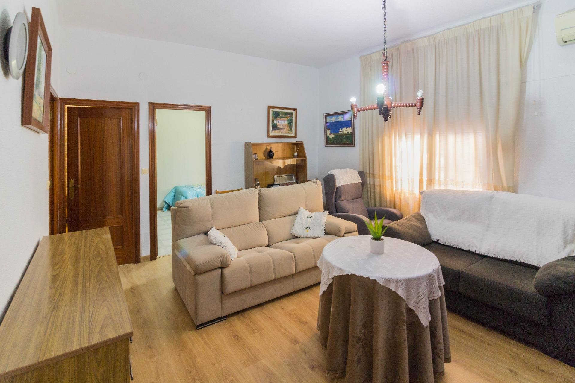 Resale - Casa - Orihuela - Zona Centro