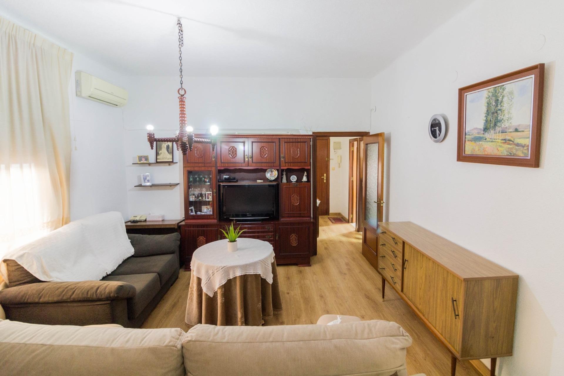 Resale - Casa - Orihuela - Zona Centro